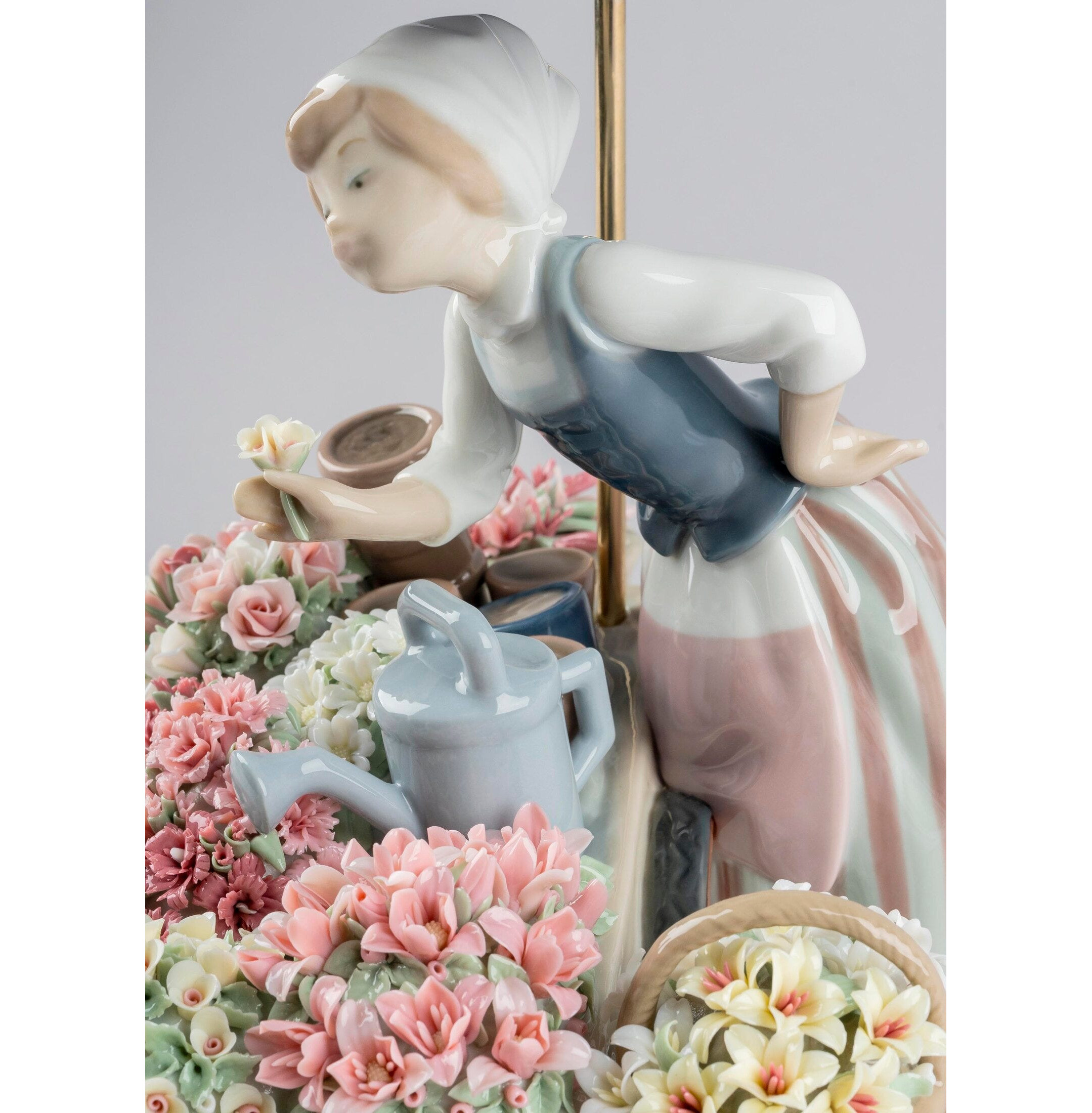 Kwiaty Sezonu Kobieta Rzeźba Kwiaty Sezonu Kobieta Rzeźba