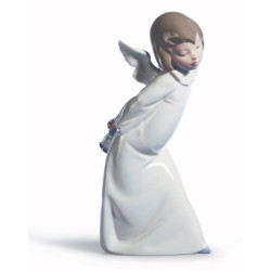 Ciekawa figurka anioła Ciekawa figurka anioła