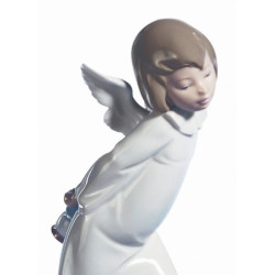 Ciekawa figurka anioła Ciekawa figurka anioła