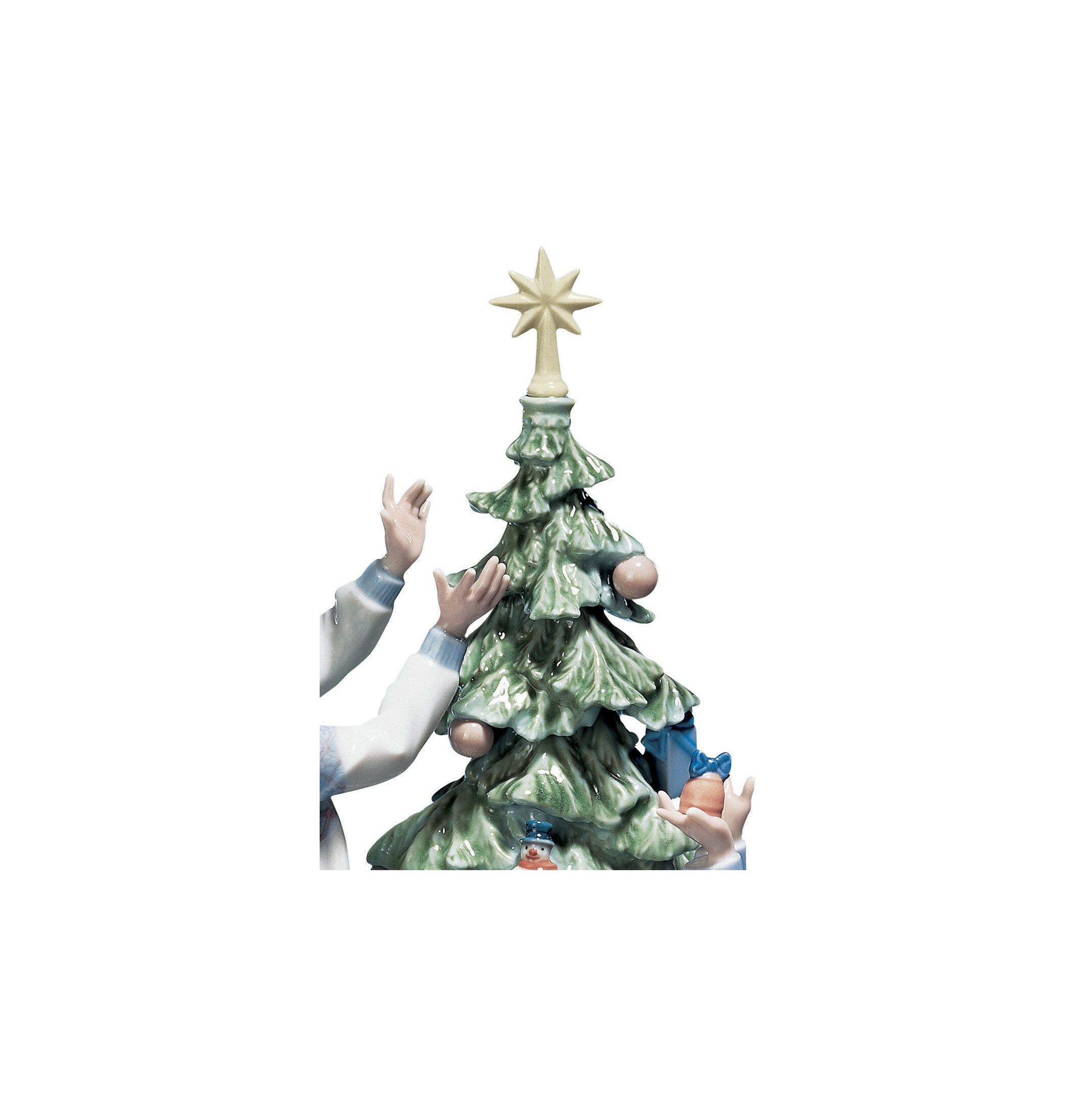 Przycinanie figurki drzewa Przycinanie figurki drzewa