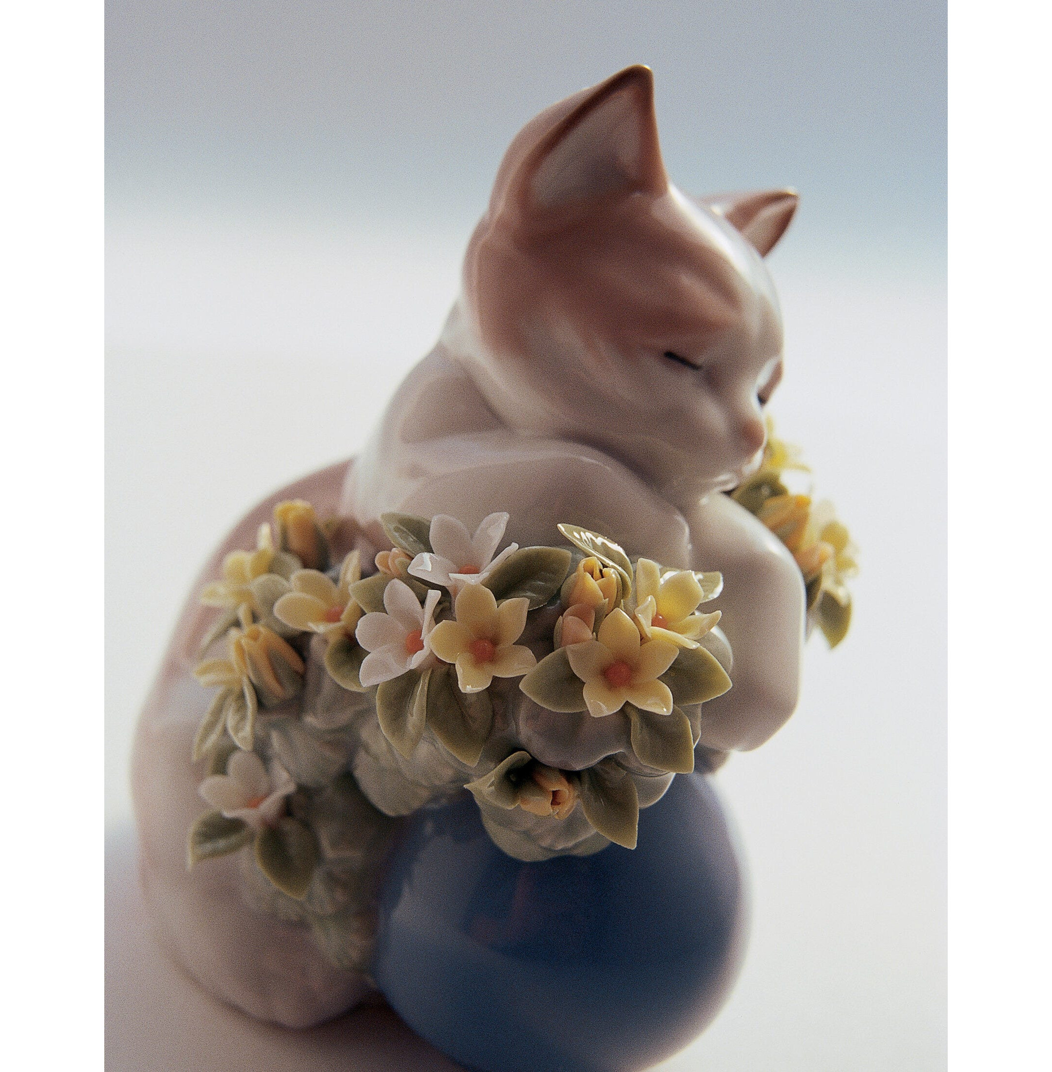 Marzycielski kotek figurka kota Marzycielski kotek figurka kota