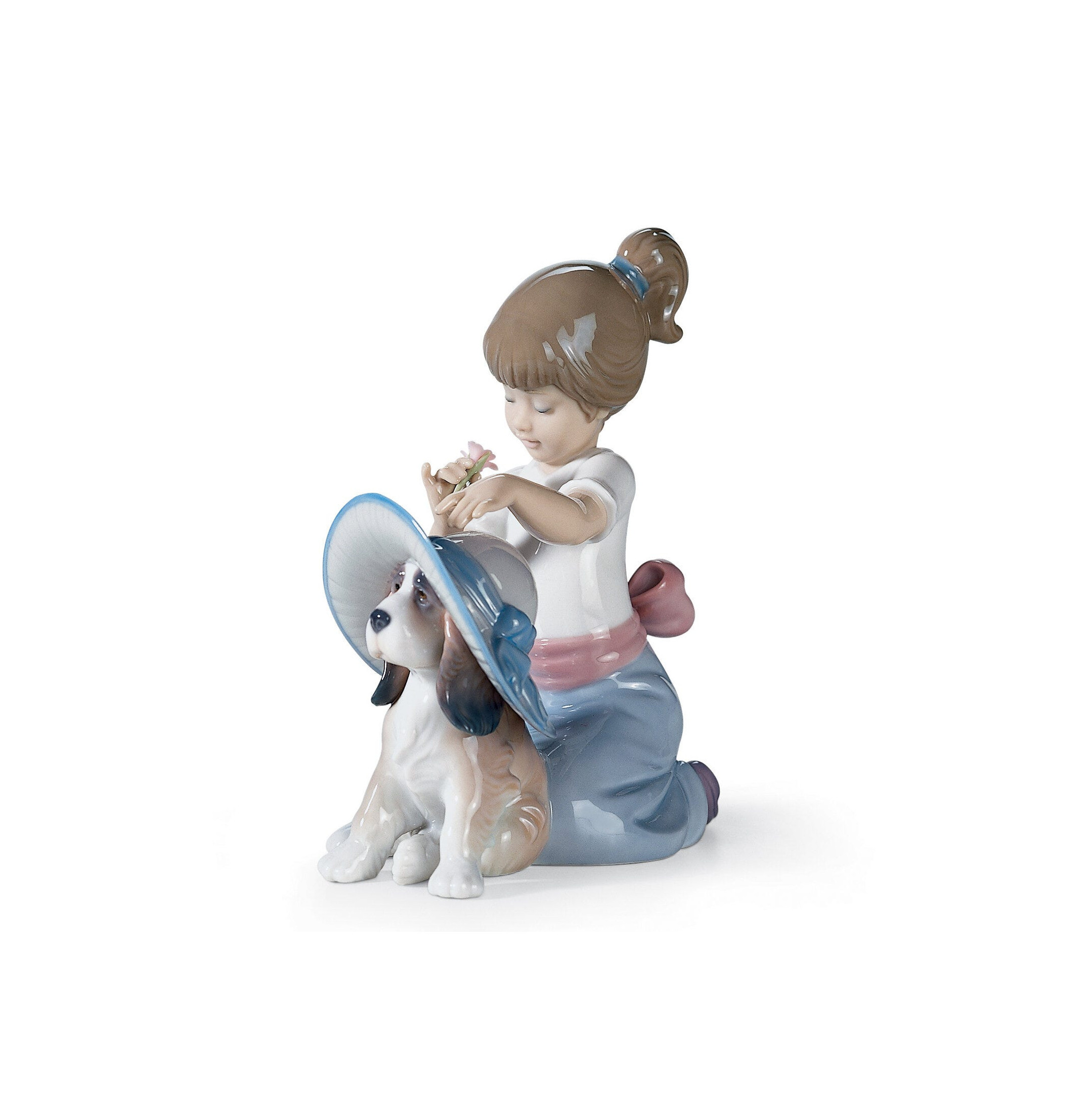 Elegancka figurka dziewczyny w dotyku Elegancka figurka dziewczyny w dotyku