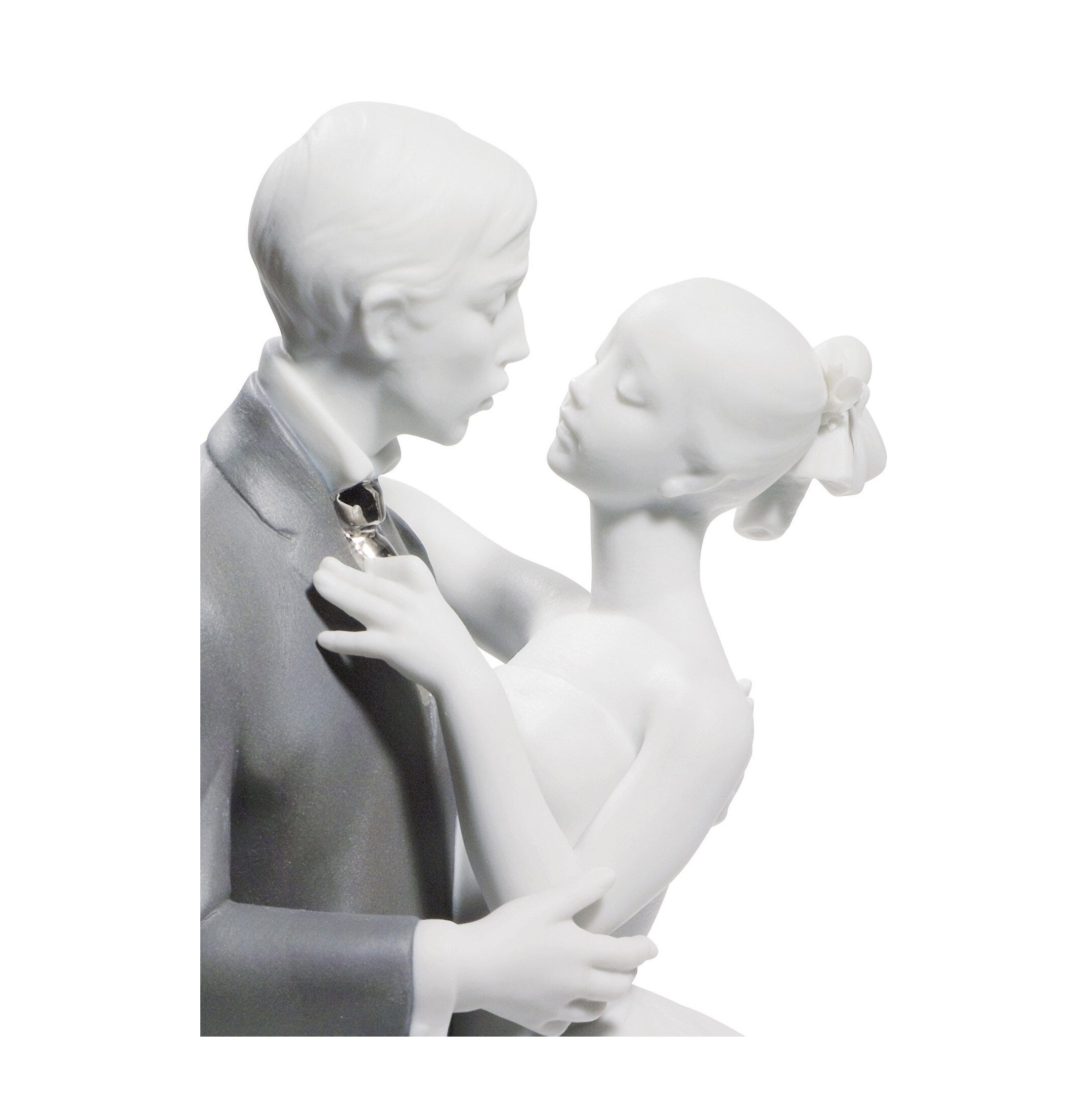 Figurka pary zakochanych walca. Srebrny połysk Figurka pary zakochanych walca. Srebrny połysk