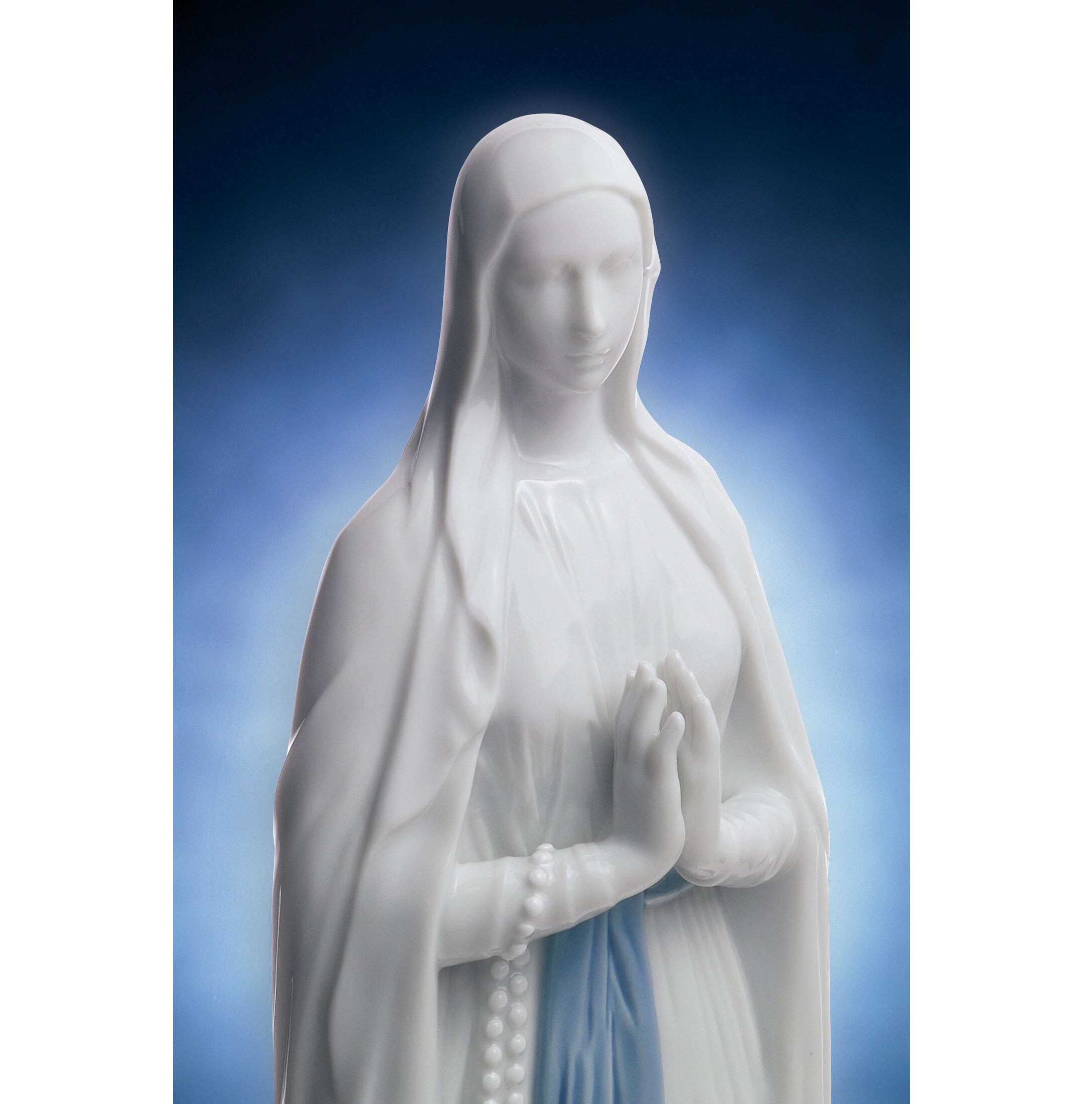 Figurka Matki Bożej z Lourdes Figurka Matki Bożej z Lourdes