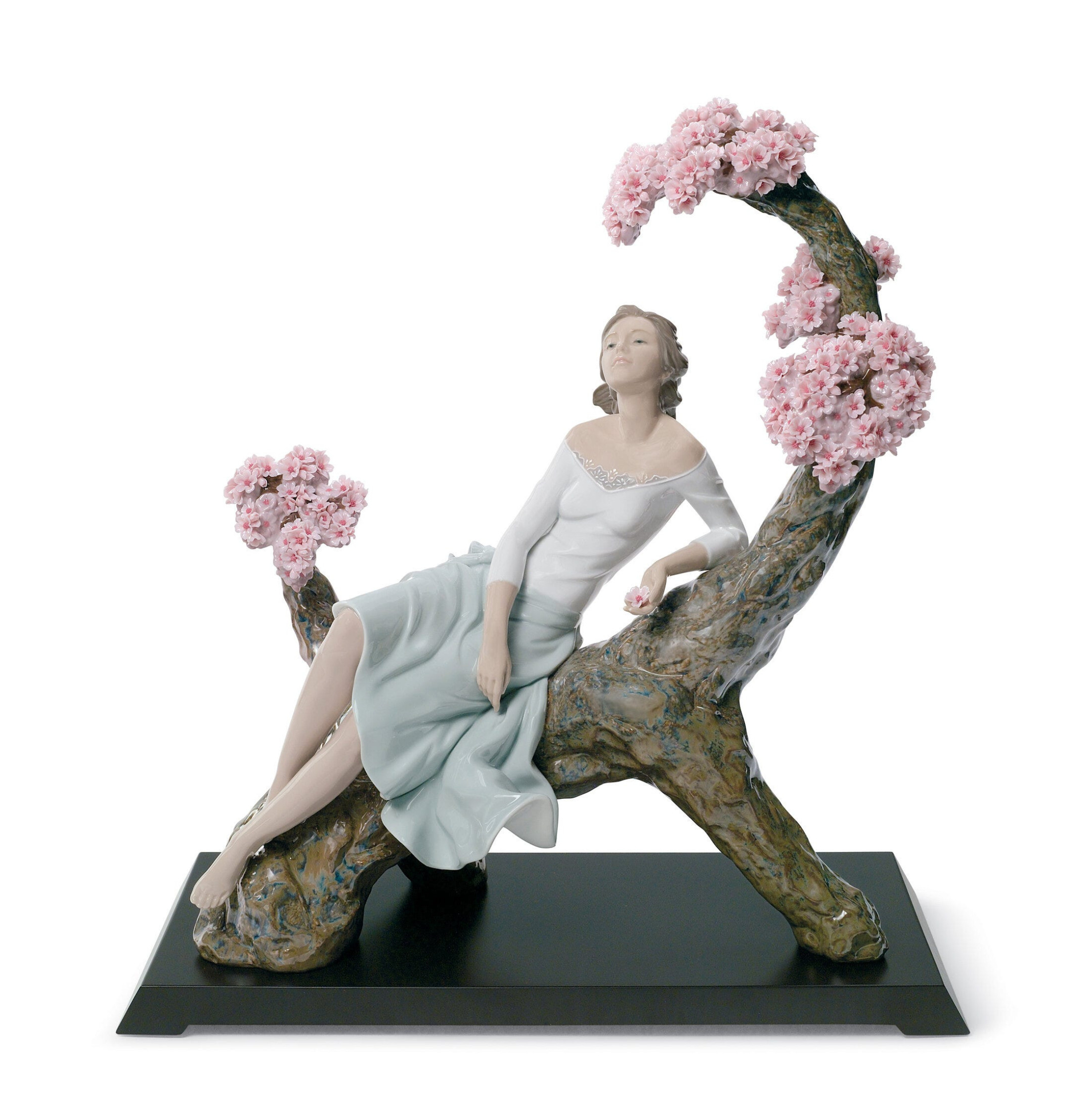 Słodki zapach kwiatów figurka kobiety. Limitowana Słodki zapach kwiatów figurka kobiety. Limitowana