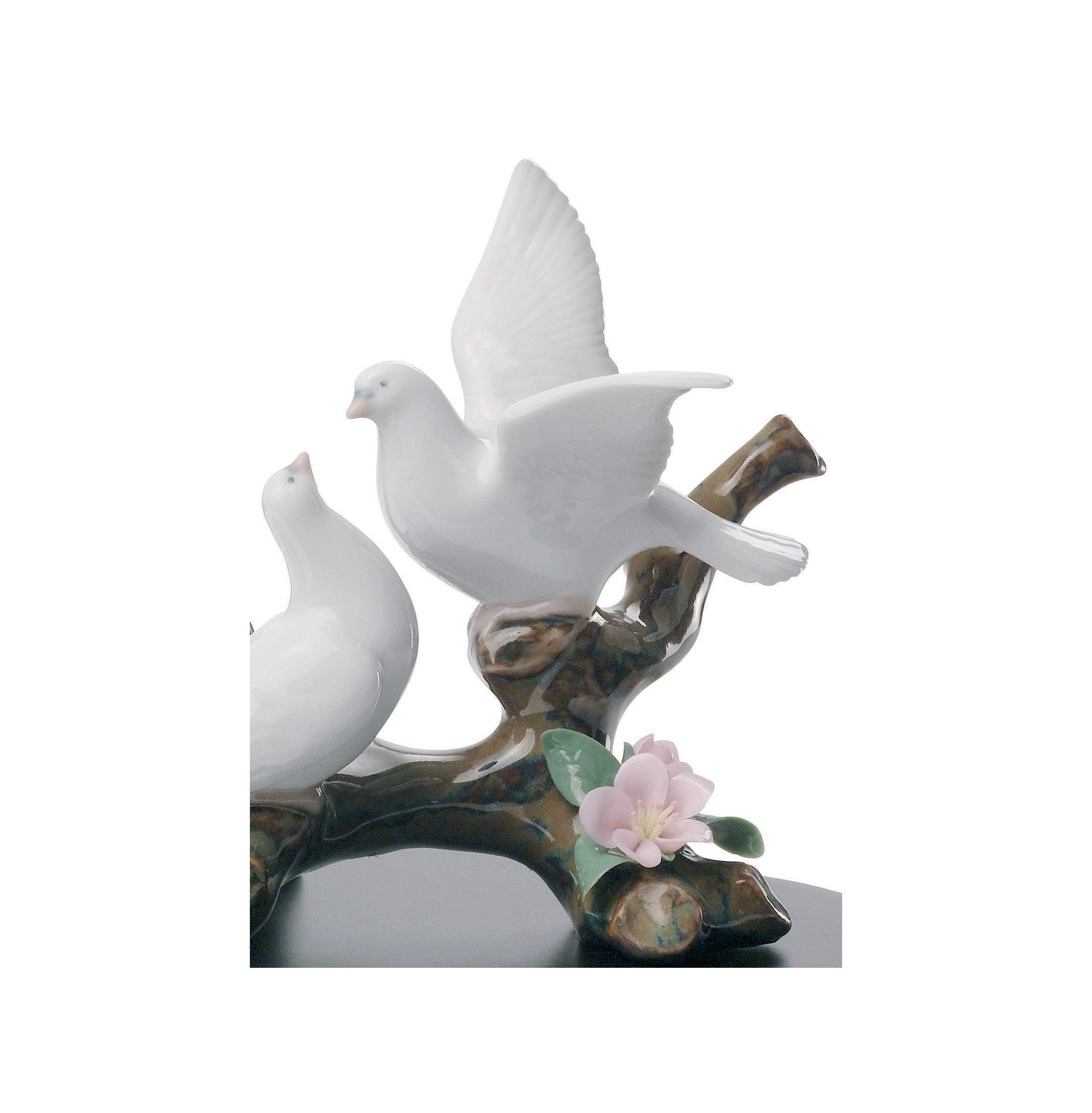 Gołębie na figurce drzewa wiśniowego Gołębie na figurce drzewa wiśniowego