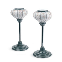 Figurka japońskich świeczników Figurka japońskich świeczników