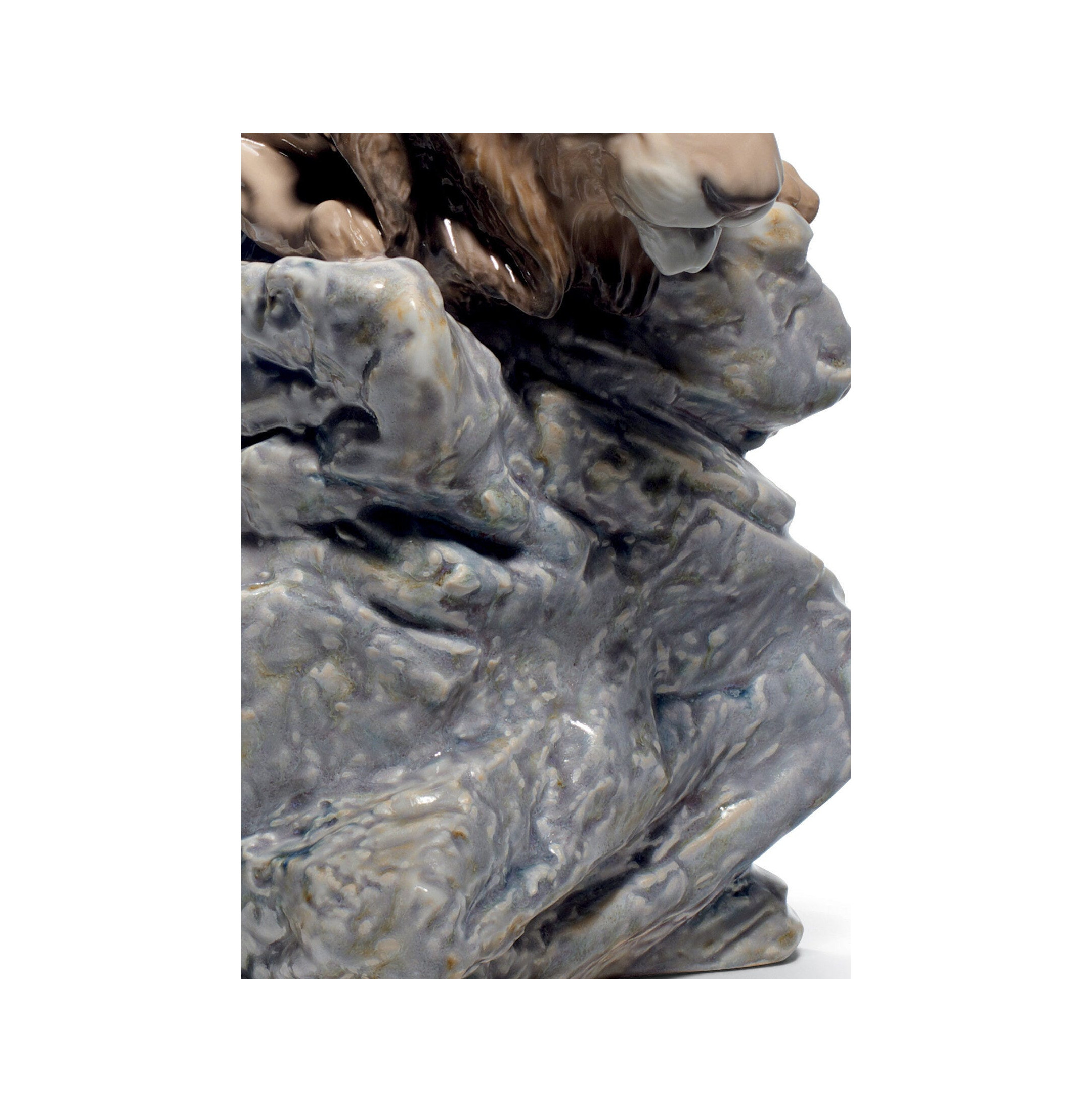 Figurka Rzucającego się Lwa Figurka Rzucającego się Lwa