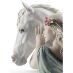 Prawdziwa figurka kobiety przyjaciela. Limitowana Prawdziwa figurka kobiety przyjaciela. Limitowana