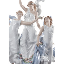 Święto Wiosennej Rzeźby Kobiet. Limitowana Święto Wiosennej Rzeźby Kobiet. Limitowana