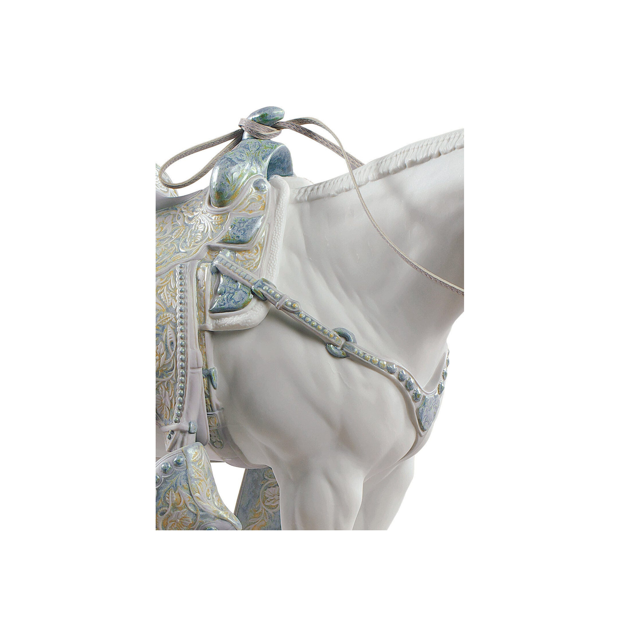 Rzeźba konia z białej ćwiartki Rzeźba konia z białej ćwiartki