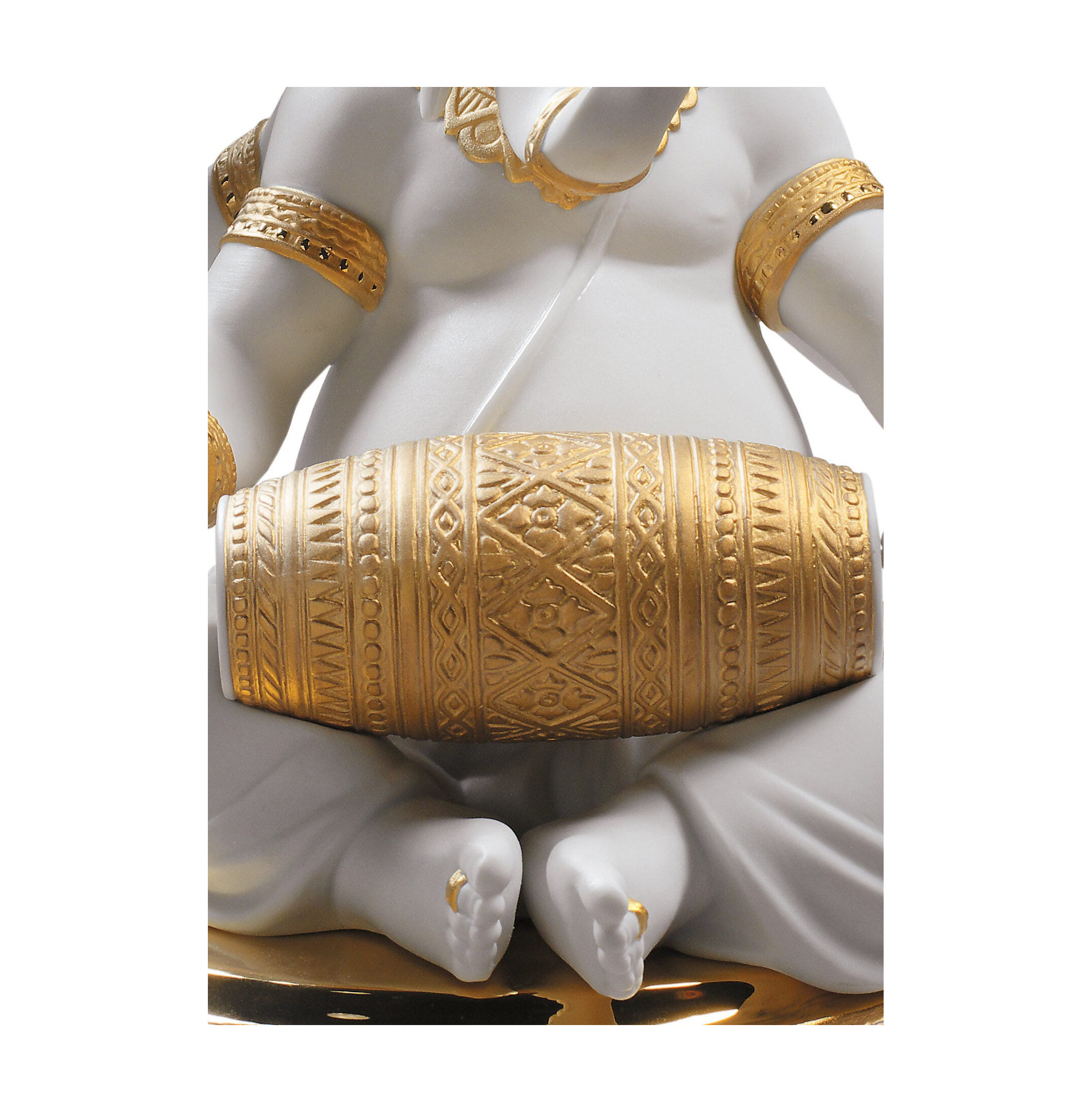 Figurka Mridangam Ganesha . Złoty połysk Figurka Mridangam Ganesha . Złoty połysk