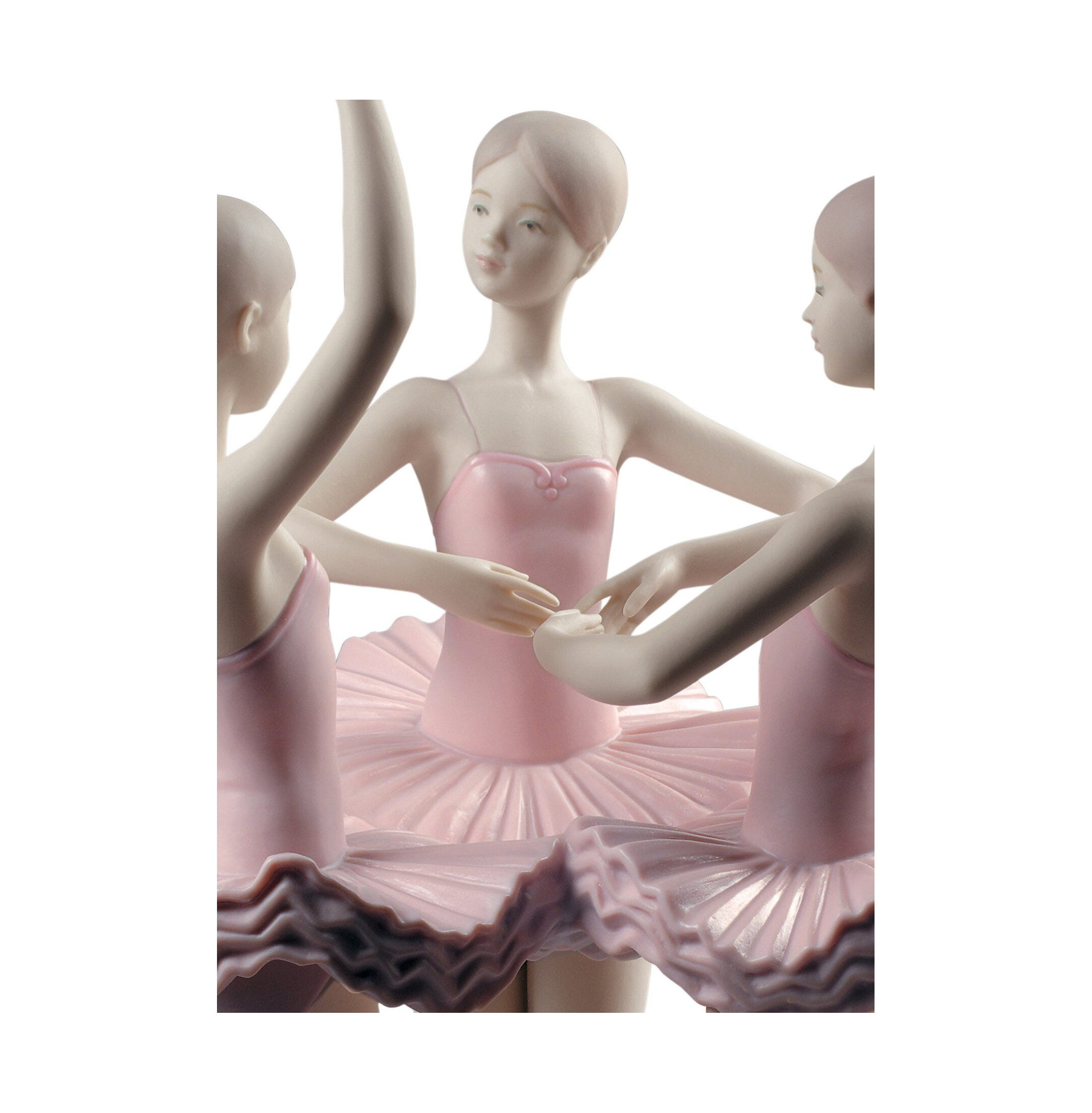 Nasza figurka tancerzy w pozie baletowej Nasza figurka tancerzy w pozie baletowej