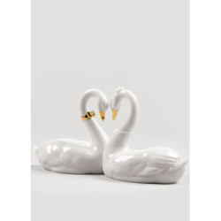 Figurka Niekończące się Łabędzie Miłości. Złoty połysk Figurka Niekończące się Łabędzie Miłości. Złoty połysk