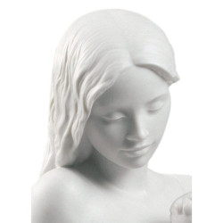 Figurka miłości matki. Matowa biel Figurka miłości matki. Matowa biel