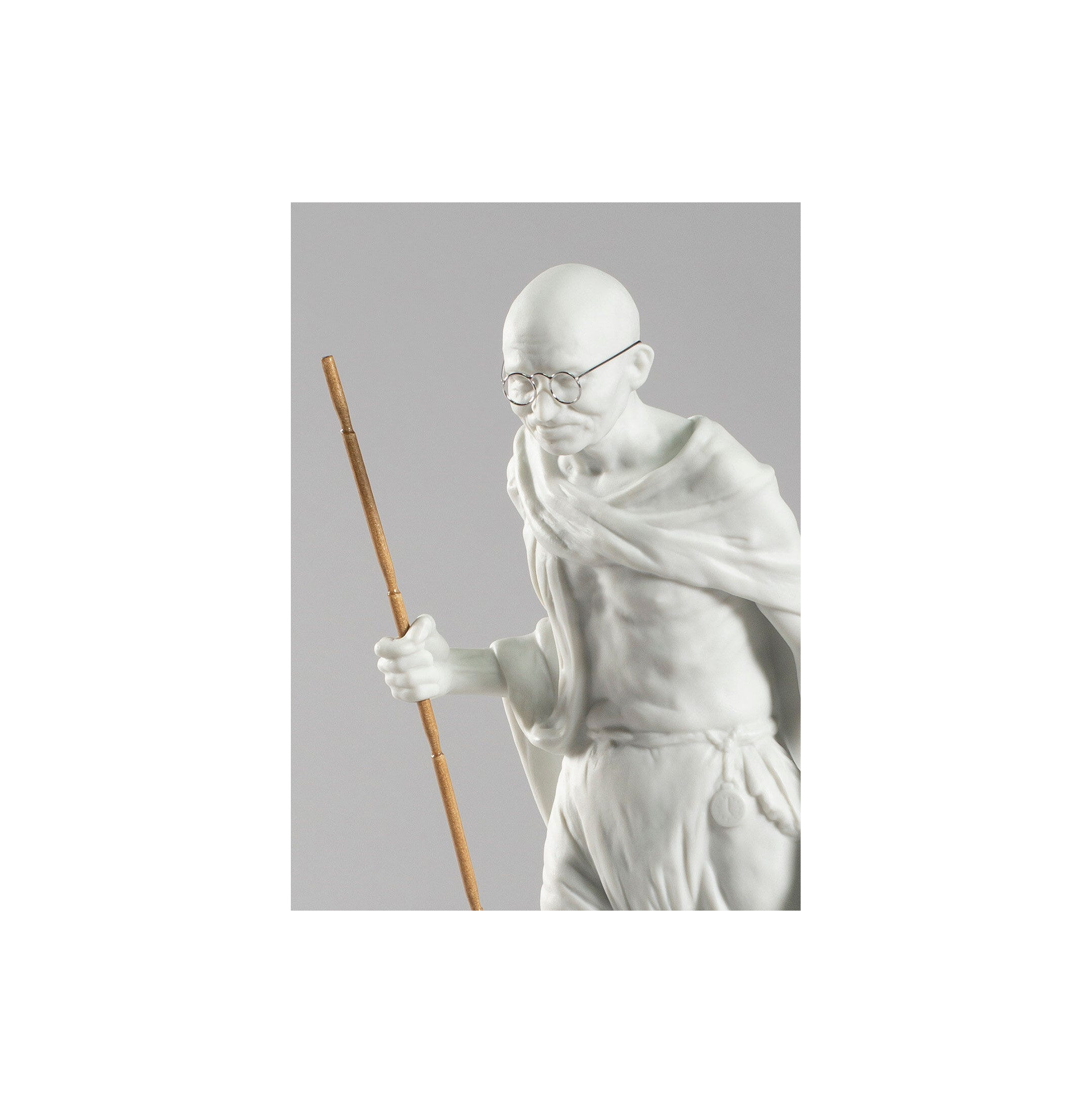 Figurka Mahatmy Gandhiego. Biały Figurka Mahatmy Gandhiego. Biały