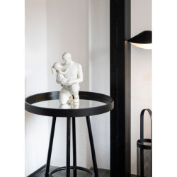 Figurka w ramionach tatusia. Złoty i biały połysk Figurka w ramionach tatusia. Złoty i biały połysk