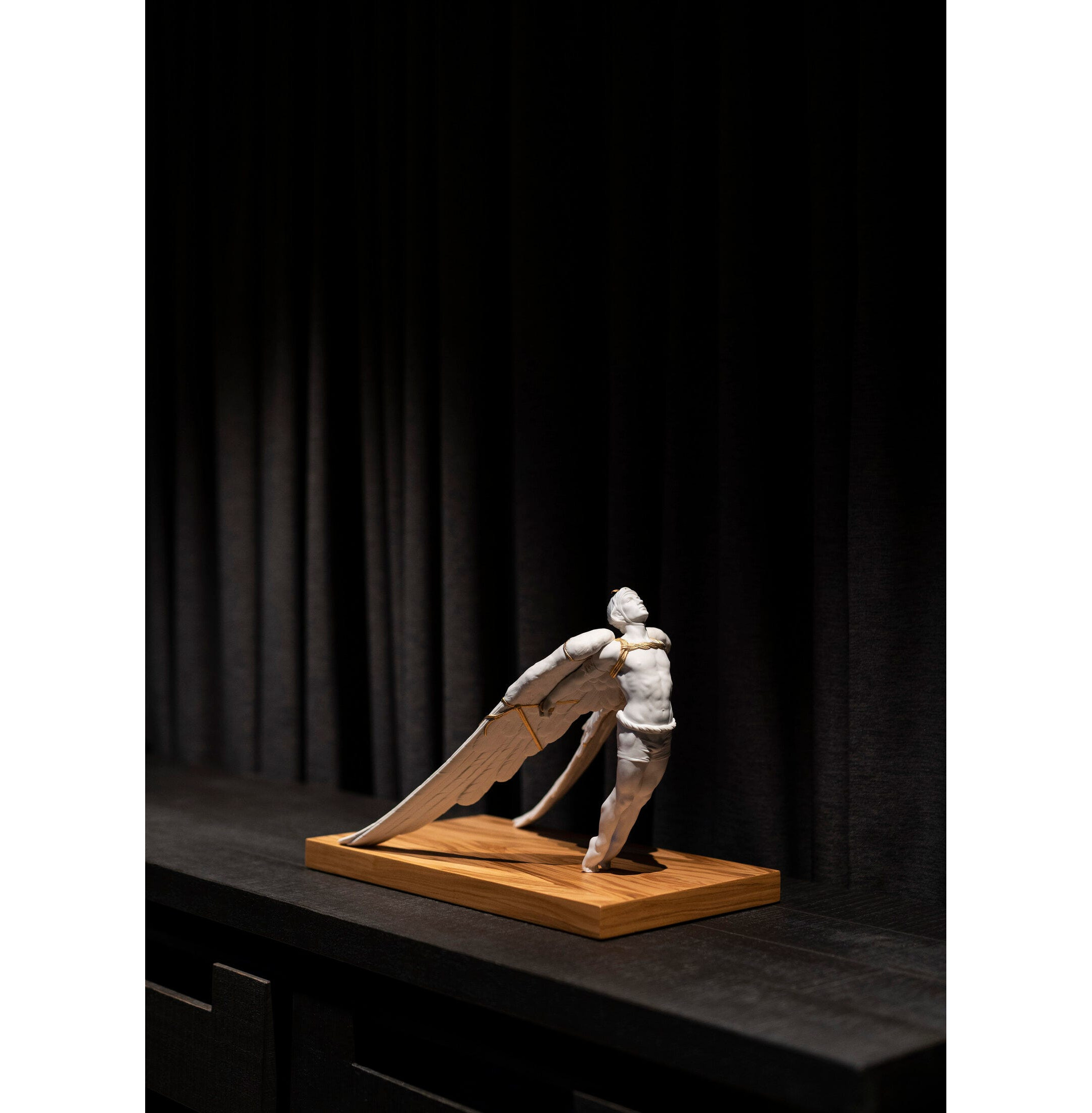 Figurka Ikara Figurka Ikara