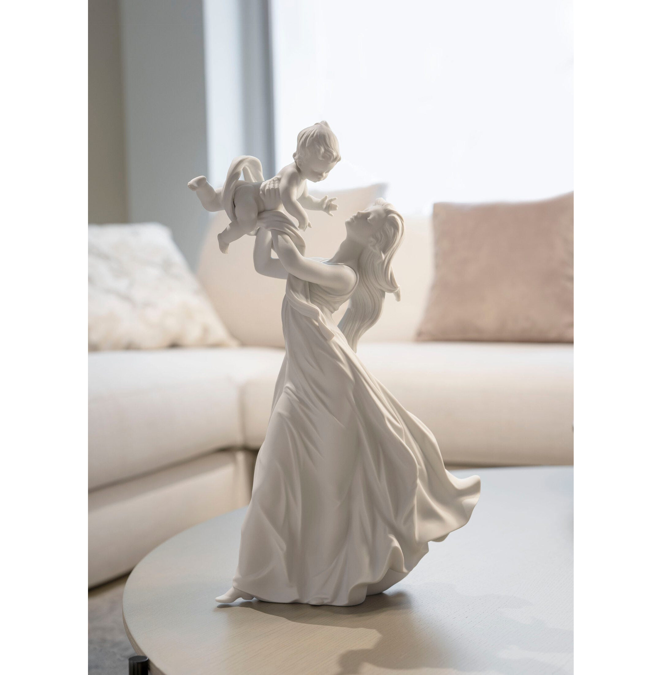 Figurka mojej małej kochanej mamy. Matowa biel Figurka mojej małej kochanej mamy. Matowa biel