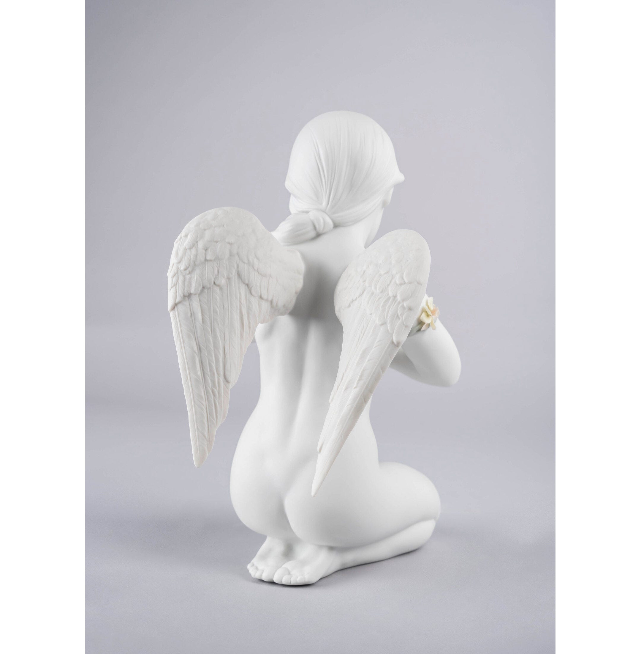 Niebiańskie Serce Figurka Anioła Niebiańskie Serce Figurka Anioła