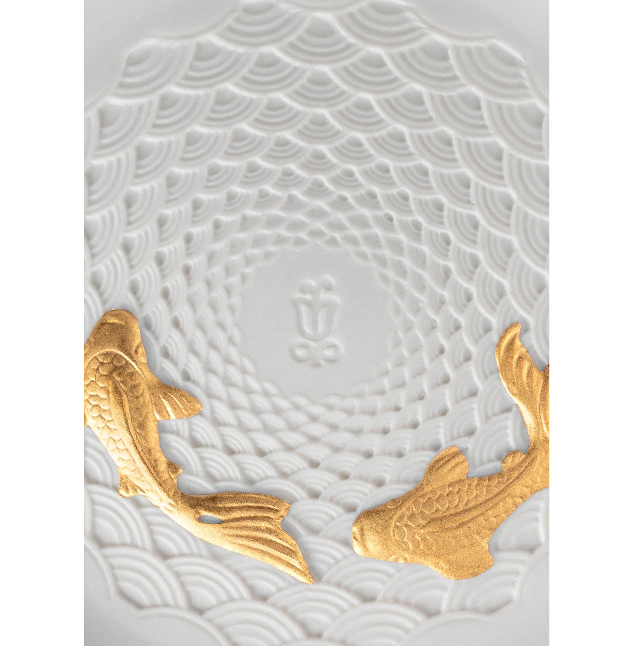 Talerz Koi. Złoty połysk Talerz Koi. Złoty połysk