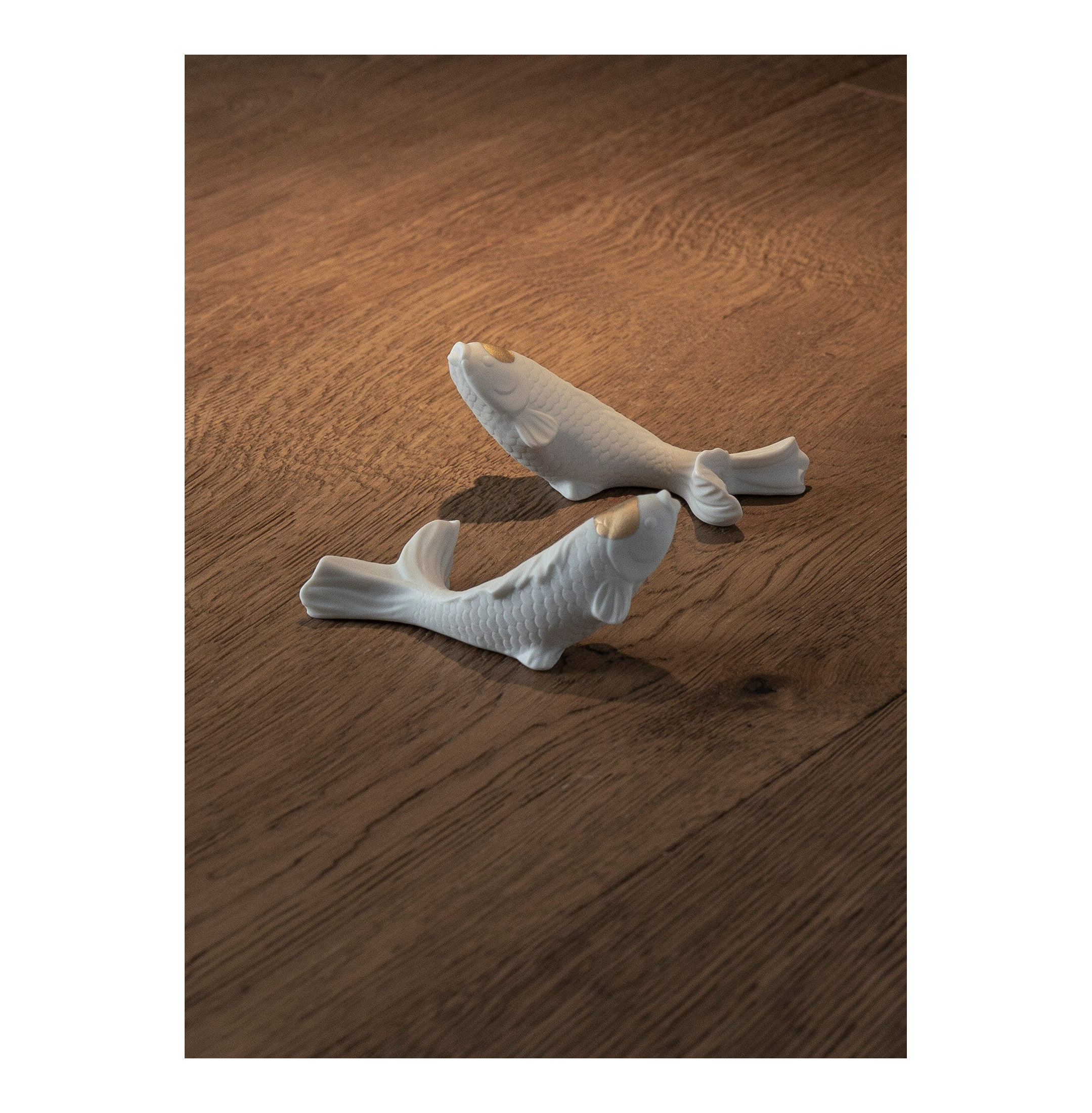 Akcesorium Koi. Złoty połysk Akcesorium Koi. Złoty połysk