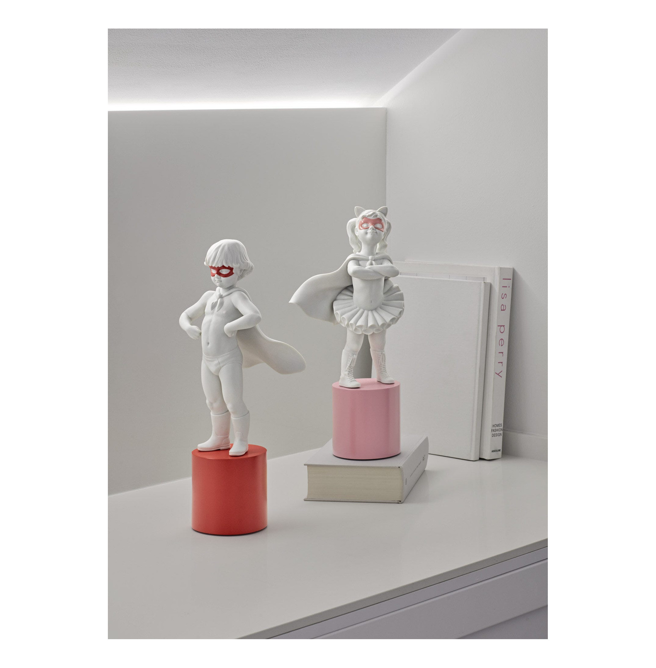 Bohater, który uratuje figurkę chłopca Bohater, który uratuje figurkę chłopca