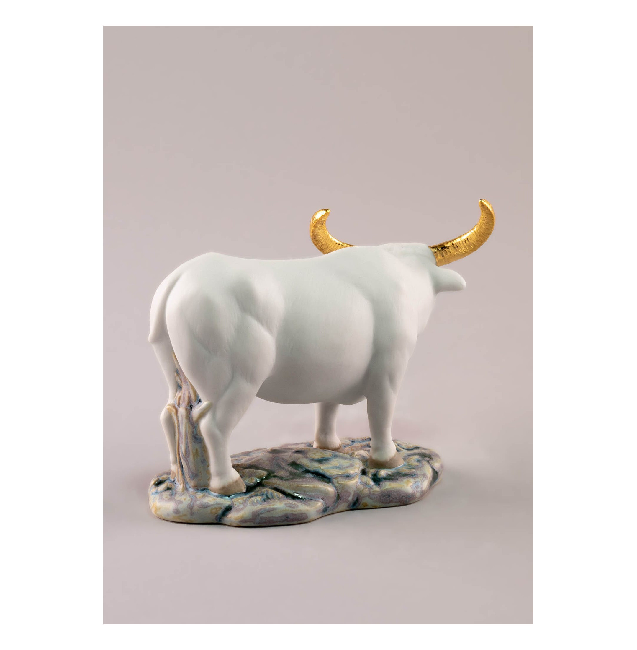 Figurka Wołu Mini Figurka Wołu Mini