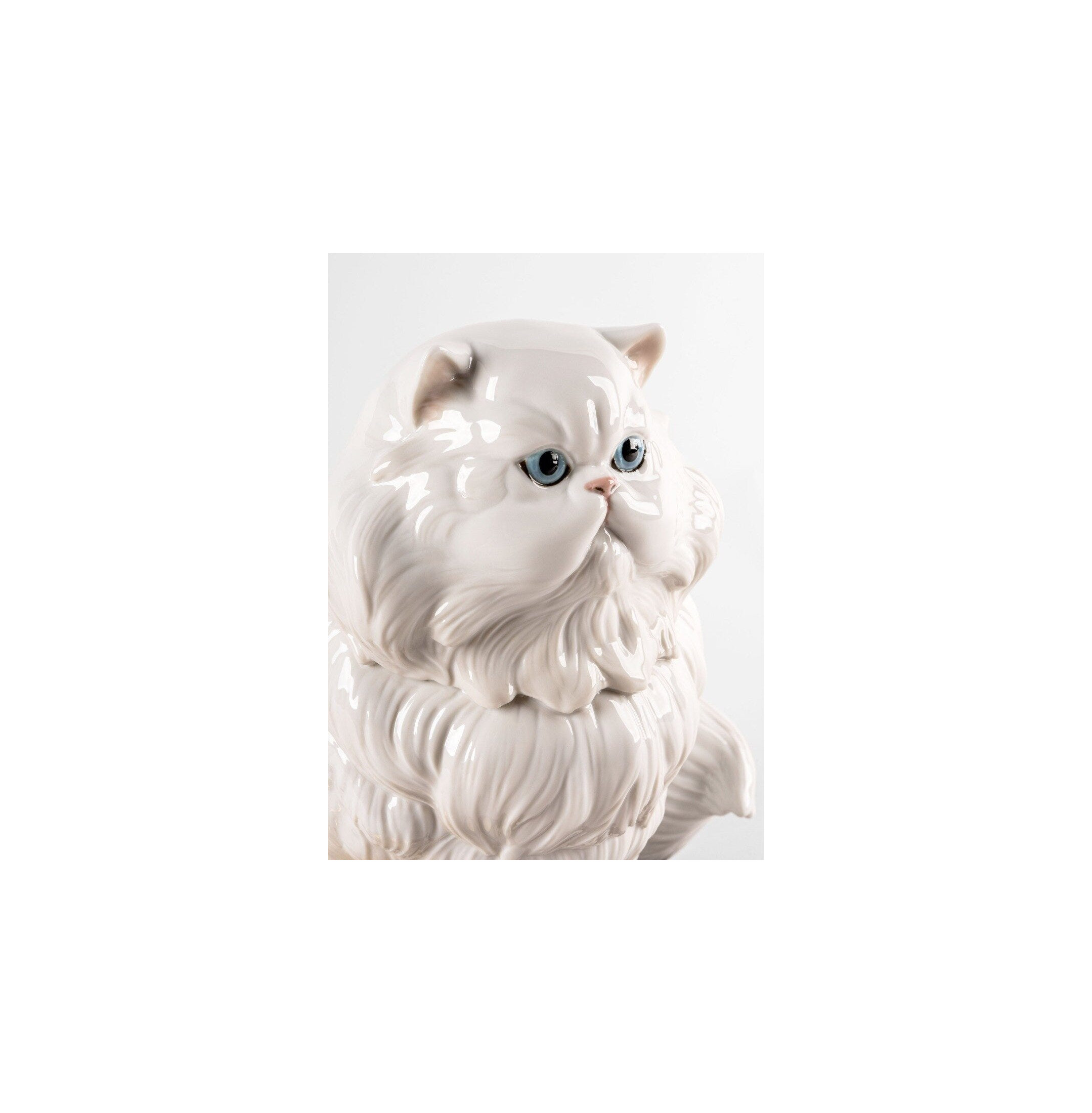 Rzeźba kota perskiego Rzeźba kota perskiego