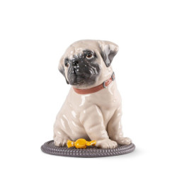 Rzeźba mopsa szczeniaka Rzeźba mopsa szczeniaka