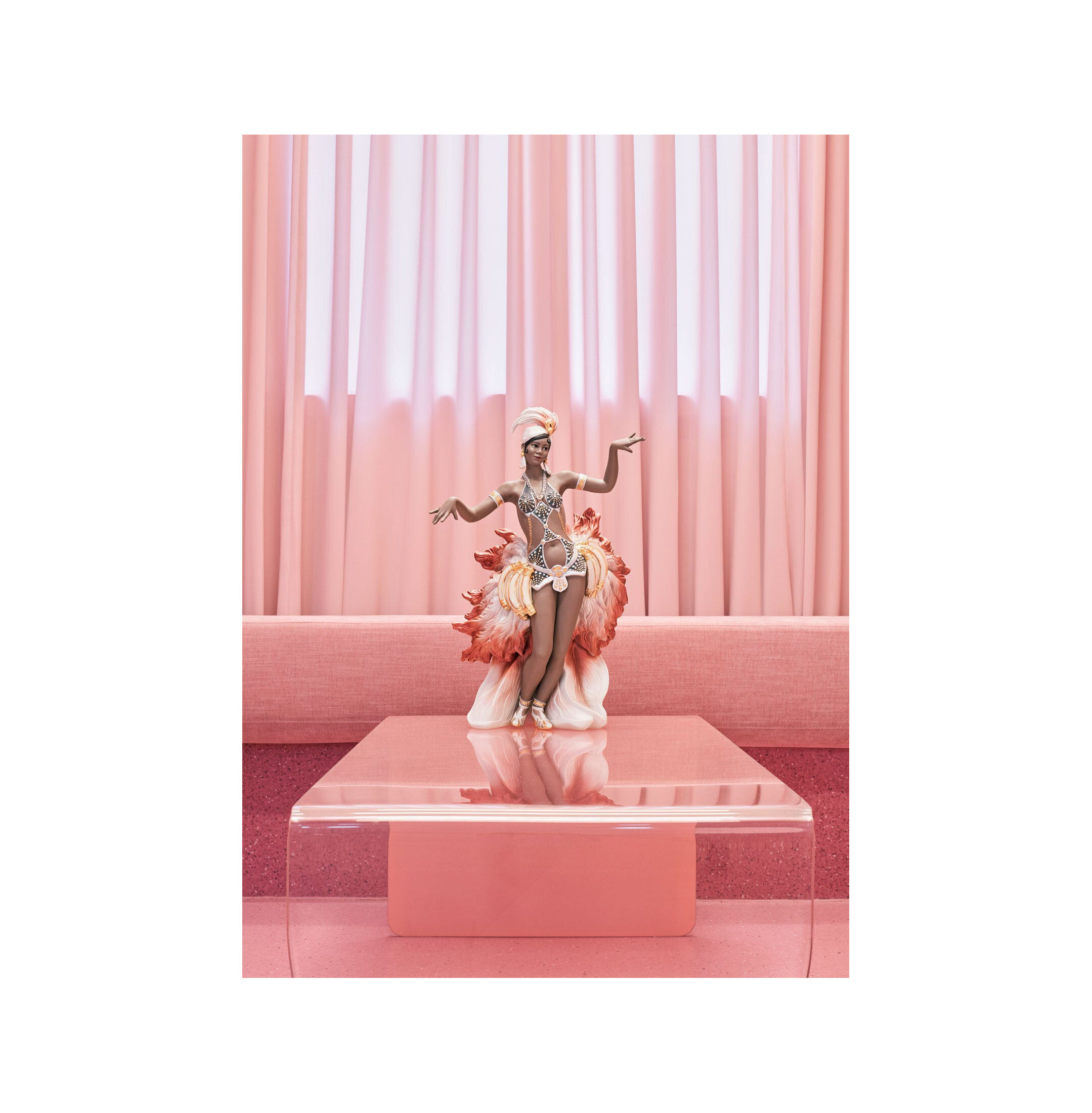 Hebanowa rzeźba bogini Hebanowa rzeźba bogini