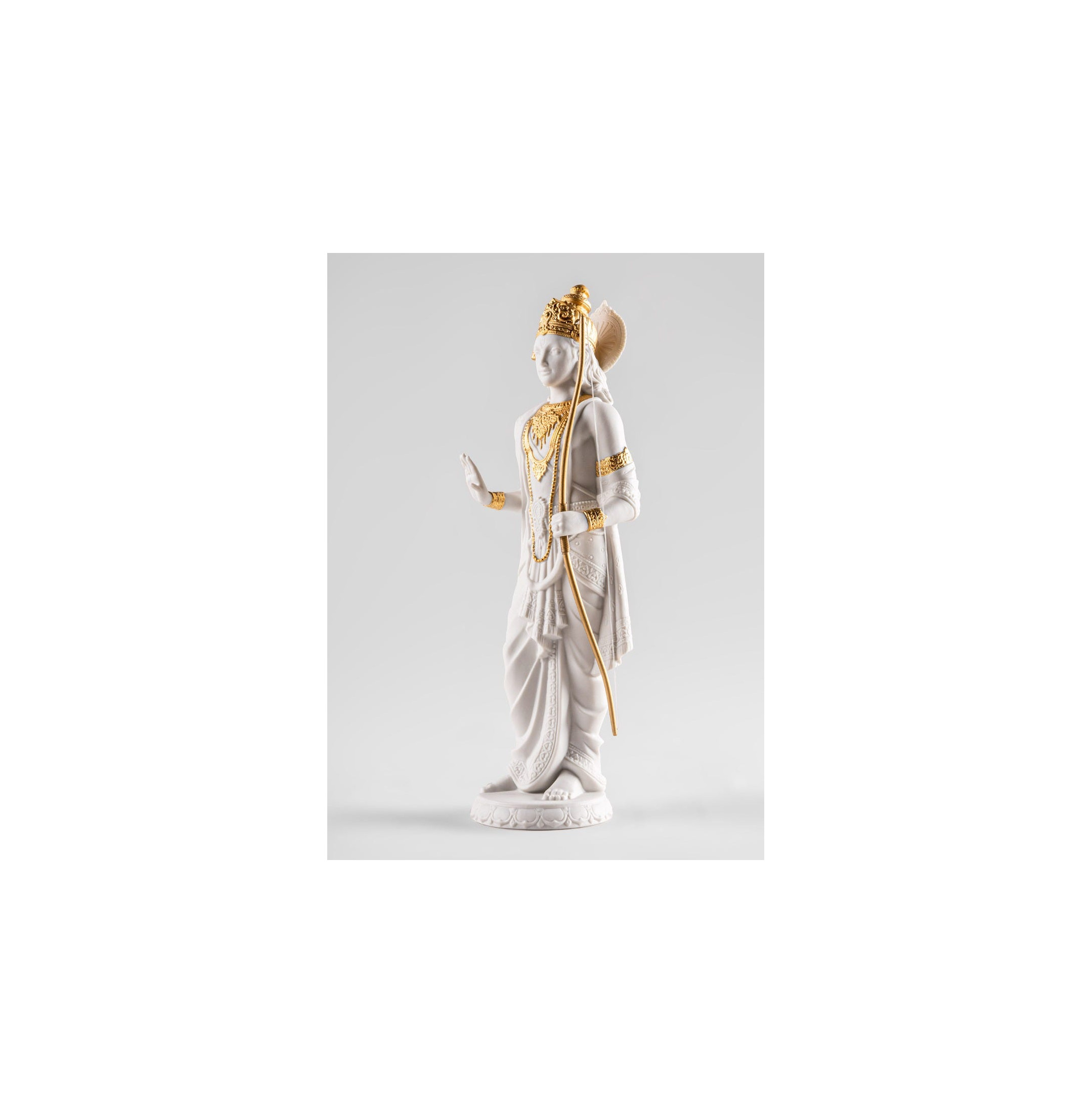 Rzeźba Ramy. Złoty połysk Rzeźba Ramy. Złoty połysk