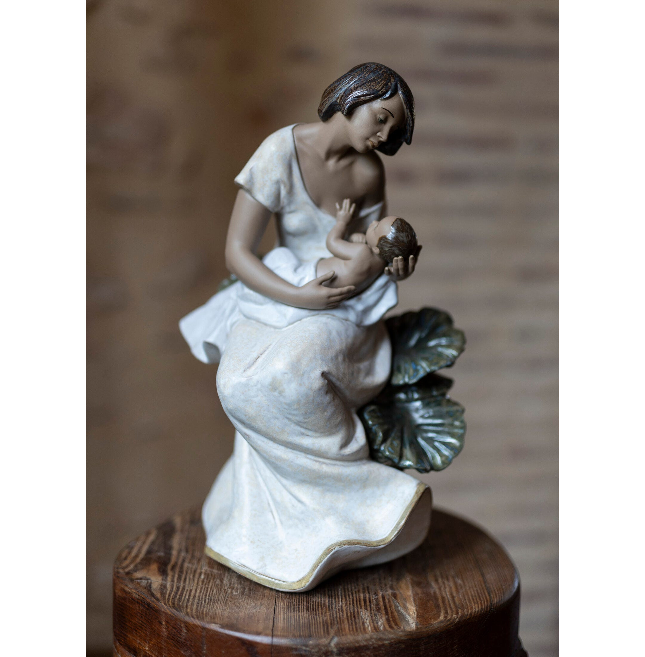 Piękna figurka matki Bonda Piękna figurka matki Bonda