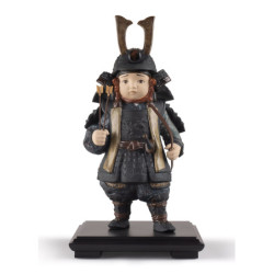 Figurka chłopca wojownika. Brązowy Figurka chłopca wojownika. Brązowy