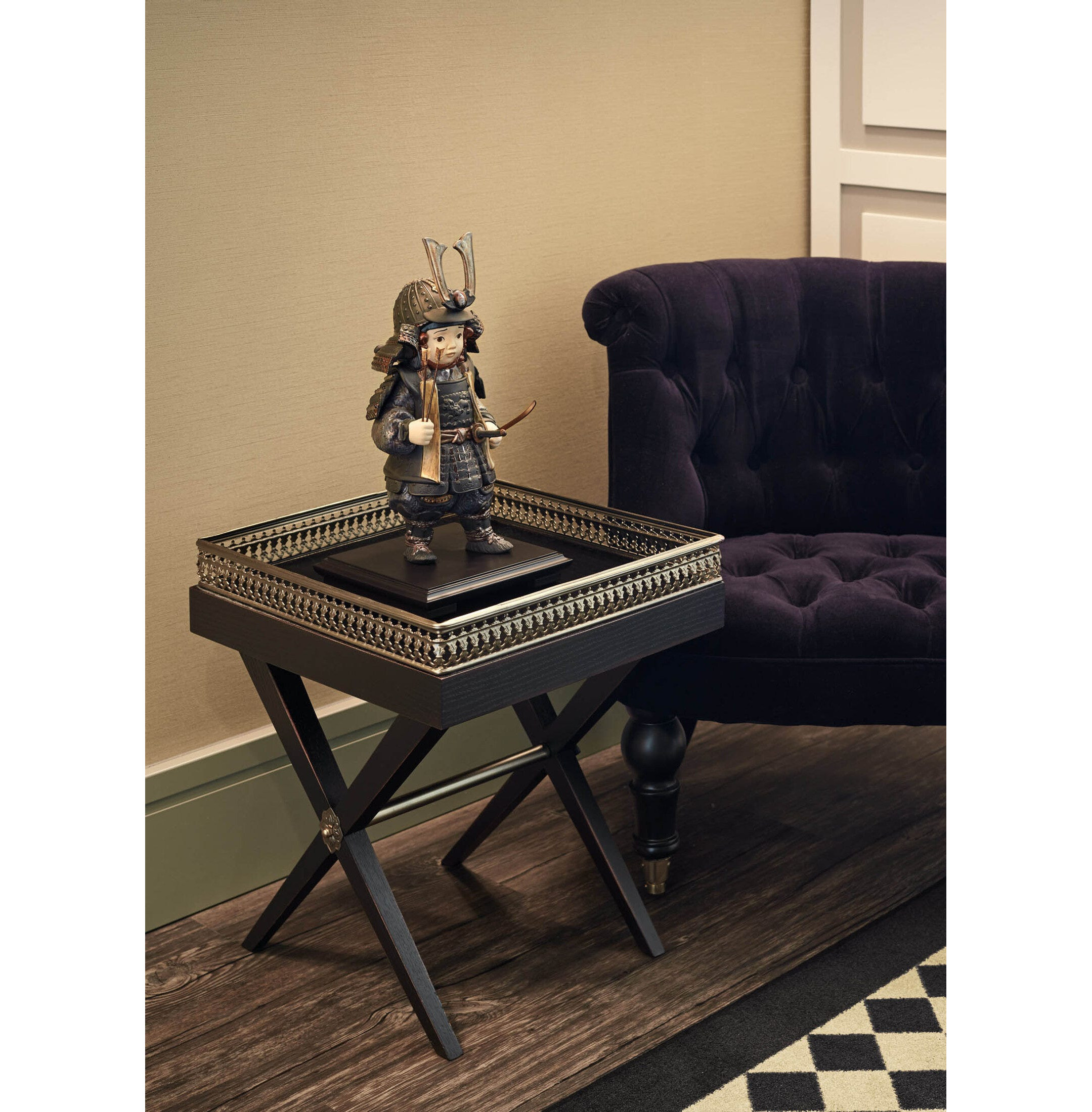 Figurka chłopca wojownika. Brązowy Figurka chłopca wojownika. Brązowy