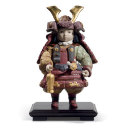 Figurka chłopca wojownika. Złoty połysk. Limitowana Figurka chłopca wojownika. Złoty połysk. Limitowana