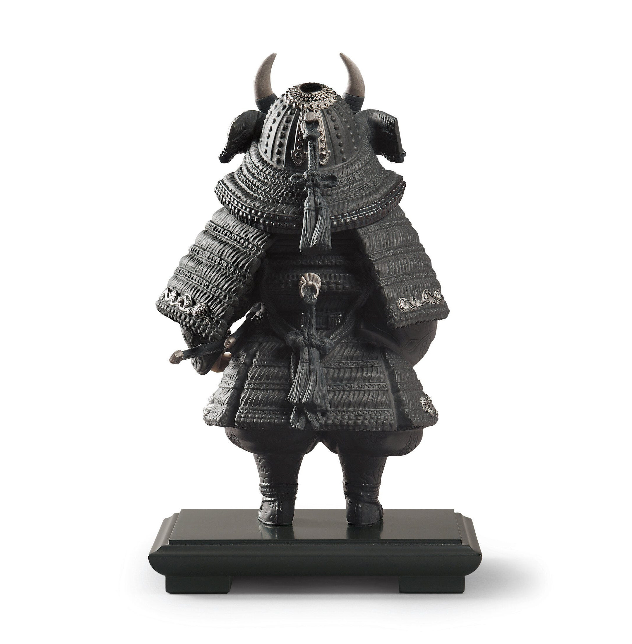 Figurka chłopca wojownika. Srebrny połysk. Limitowana Figurka chłopca wojownika. Srebrny połysk. Limitowana