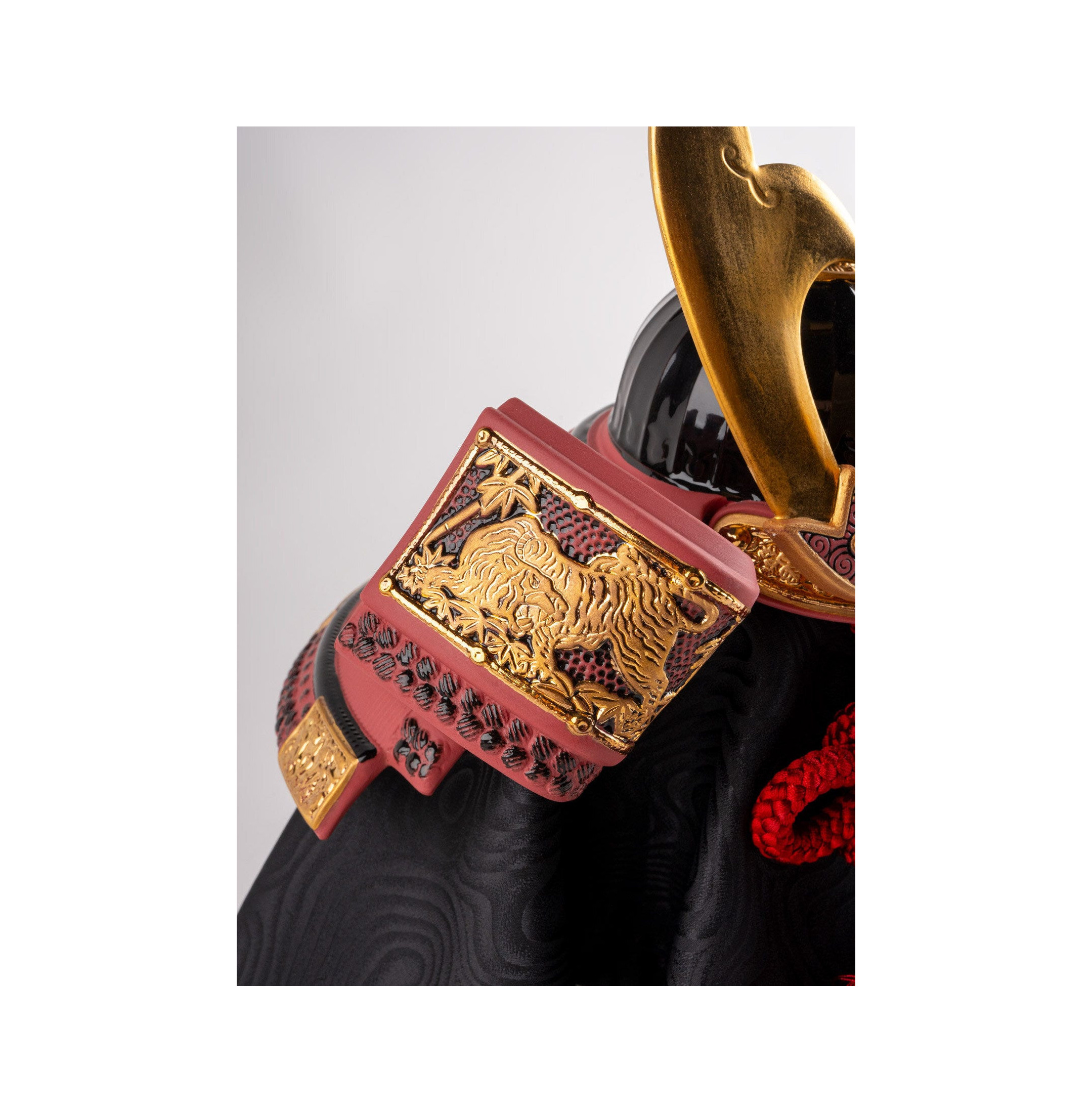 Figurka hełmu samuraja Figurka hełmu samuraja