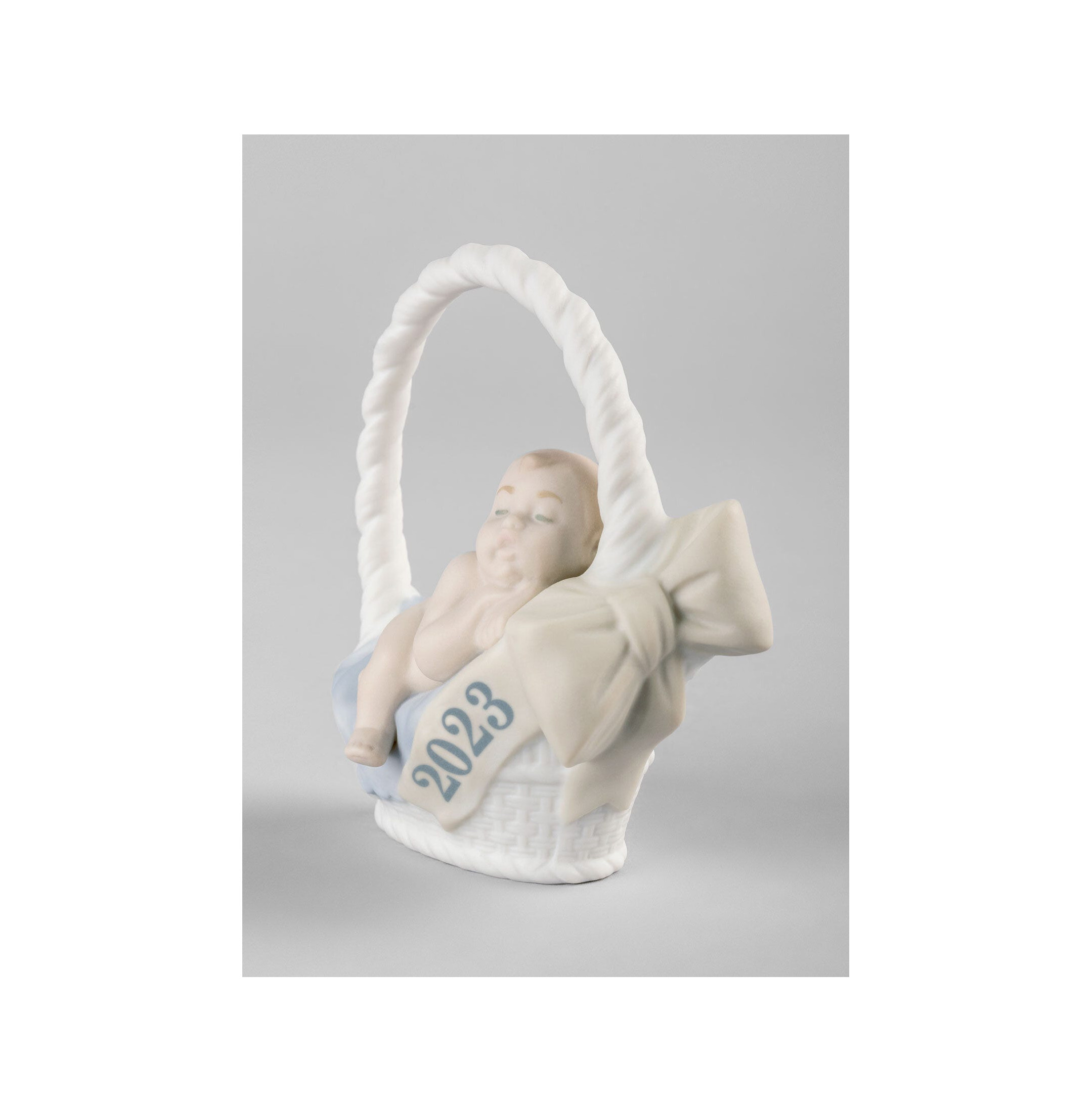 Urodzona w 2023 roku figurka chłopca Urodzona w 2023 roku figurka chłopca