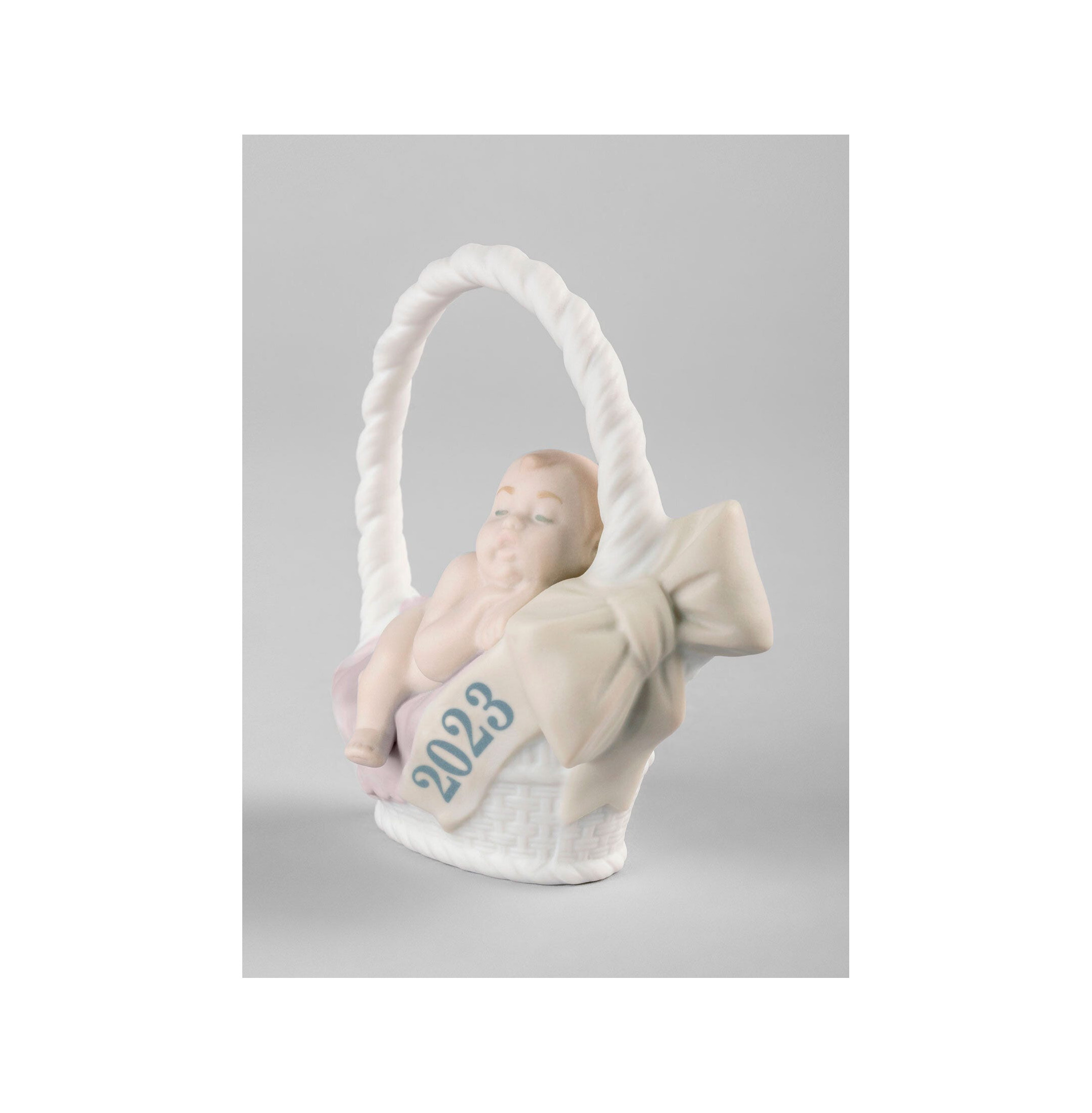 Urodzona w 2023 roku figurka dziewczyny Urodzona w 2023 roku figurka dziewczyny