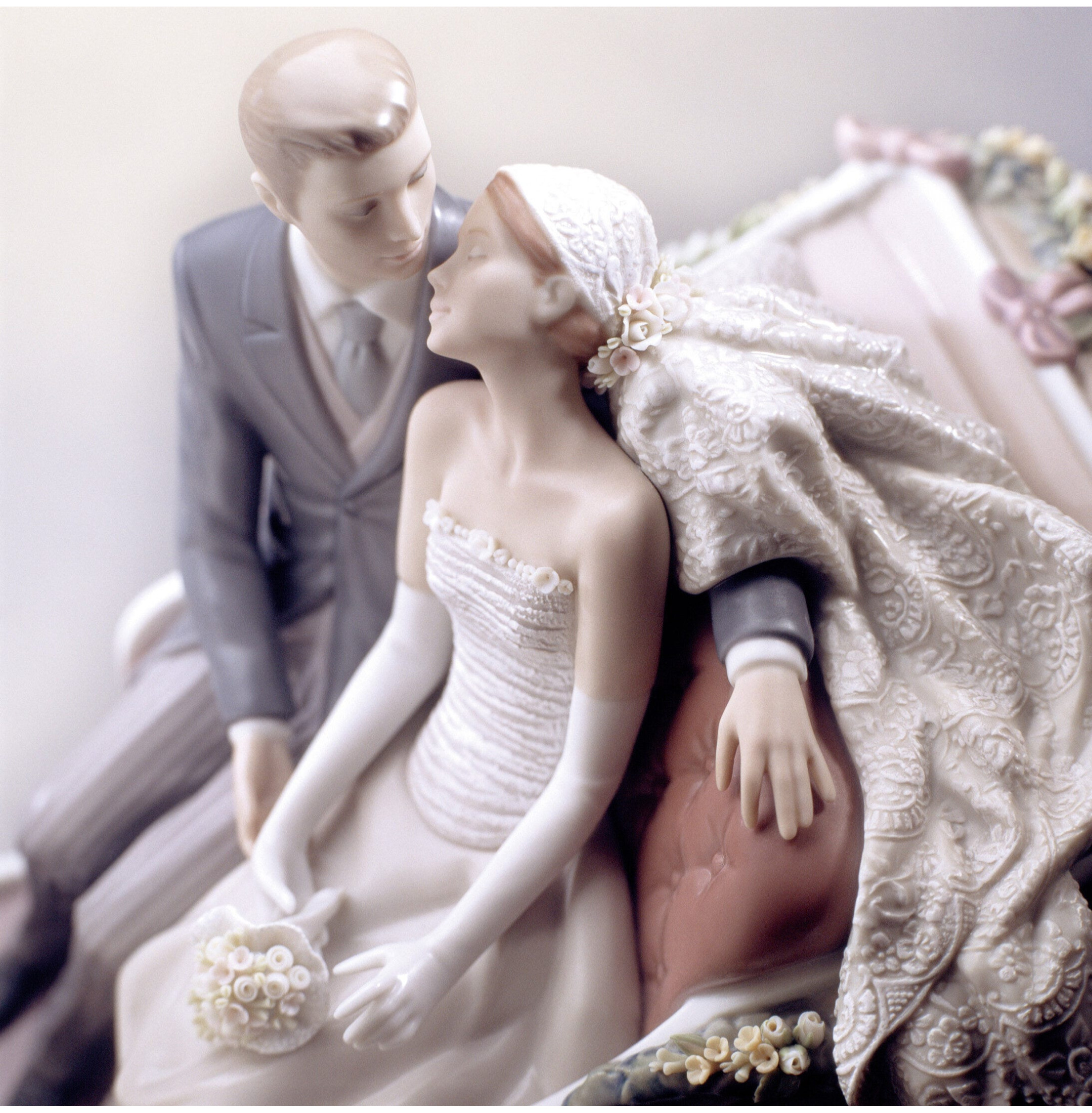 Rzeźba pary powozu ślubnego. Limitowana Rzeźba pary powozu ślubnego. Limitowana