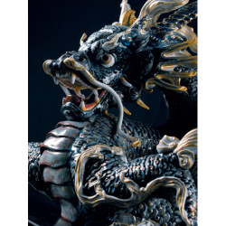 Wielka rzeźba smoka. Złoty połysk i błękit. Limitowana Wielka rzeźba smoka. Złoty połysk i błękit. Limitowana