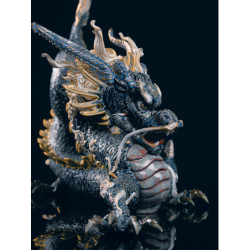 Wielka rzeźba smoka. Złoty połysk i błękit. Limitowana Wielka rzeźba smoka. Złoty połysk i błękit. Limitowana