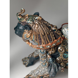 Bachantka na rzeźbie kobiety pantery. Limitowana Bachantka na rzeźbie kobiety pantery. Limitowana