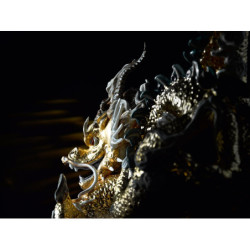 Wielka rzeźba smoka. Limitowana. Złoty połysk Wielka rzeźba smoka. Limitowana. Złoty połysk