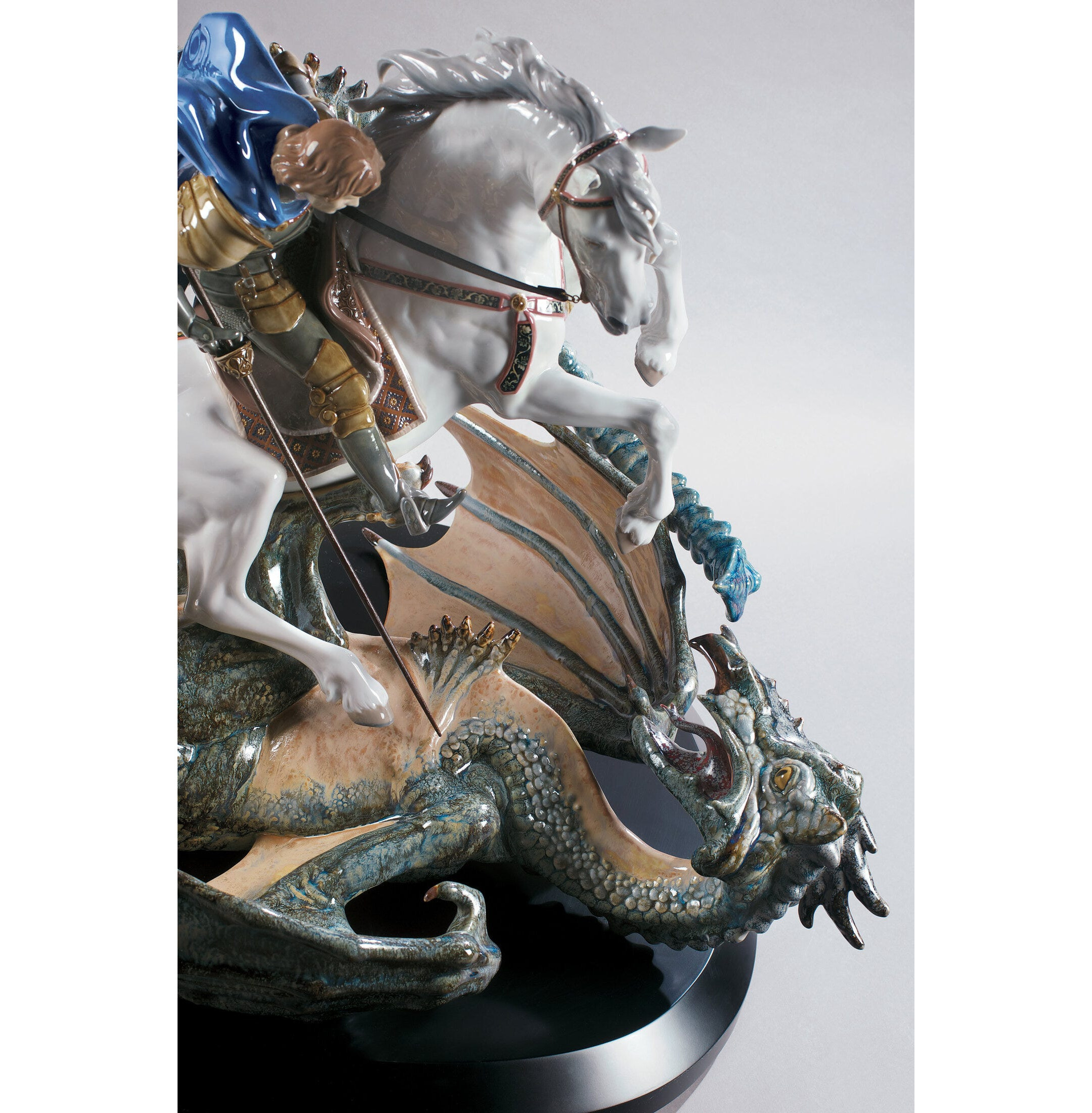 Rzeźba Świętego Jerzego i Smoka. Limitowana Rzeźba Świętego Jerzego i Smoka. Limitowana