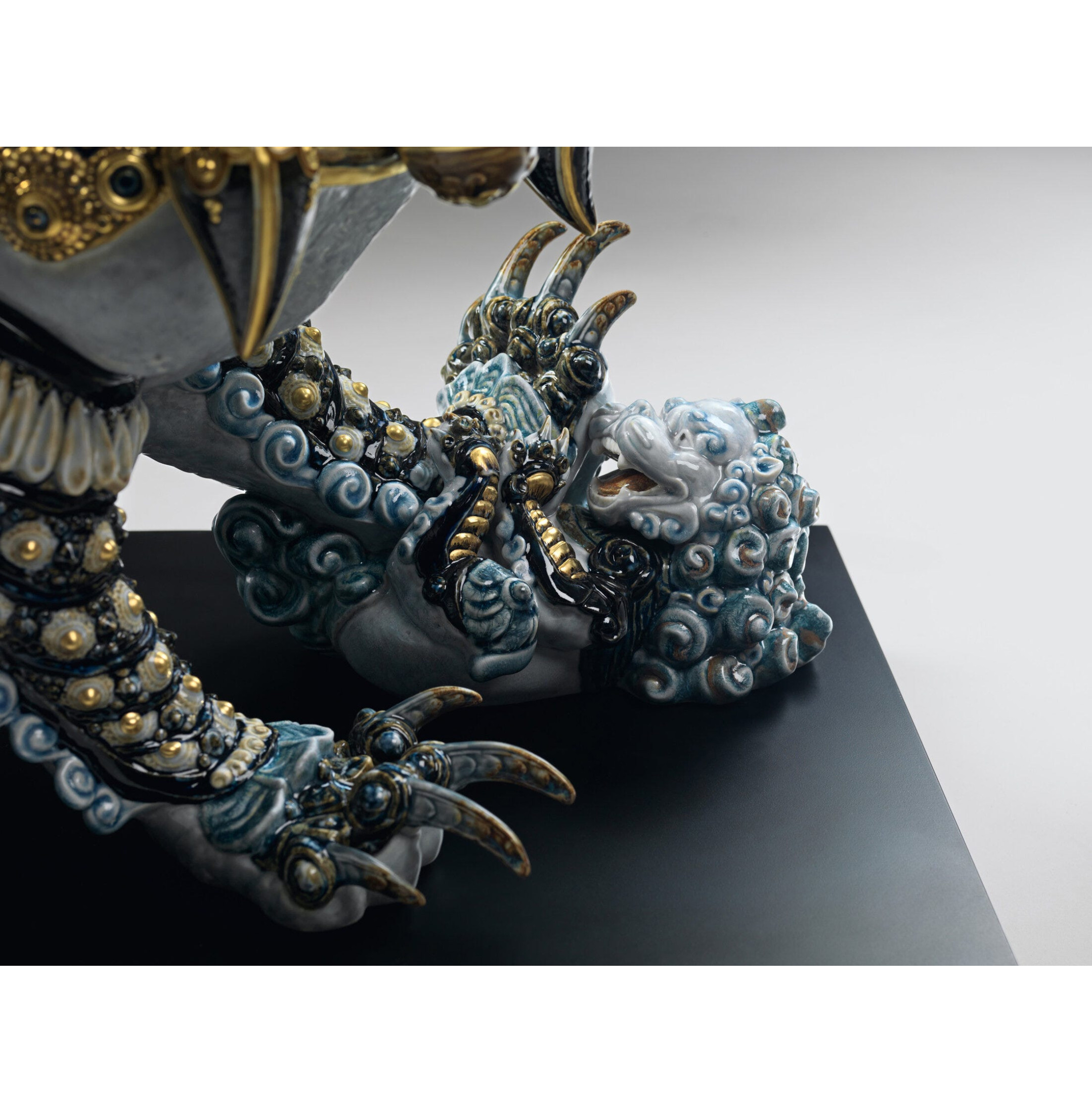 Rzeźba Strażniczki Lwicy. Niebieski. Limitowana Rzeźba Strażniczki Lwicy. Niebieski. Limitowana