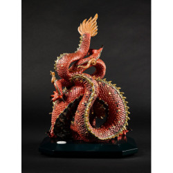 Ochronna rzeźba smoka. Złoty połysk i czerwień. Limitowana Ochronna rzeźba smoka. Złoty połysk i czerwień. Limitowana