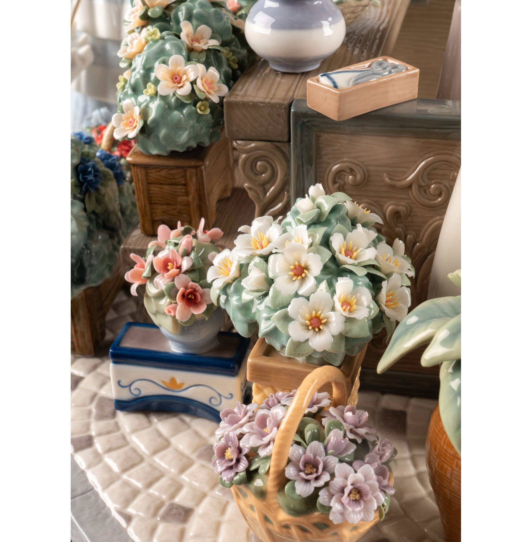 Rzeźba na targu kwiatowym. Limitowana Rzeźba na targu kwiatowym. Limitowana