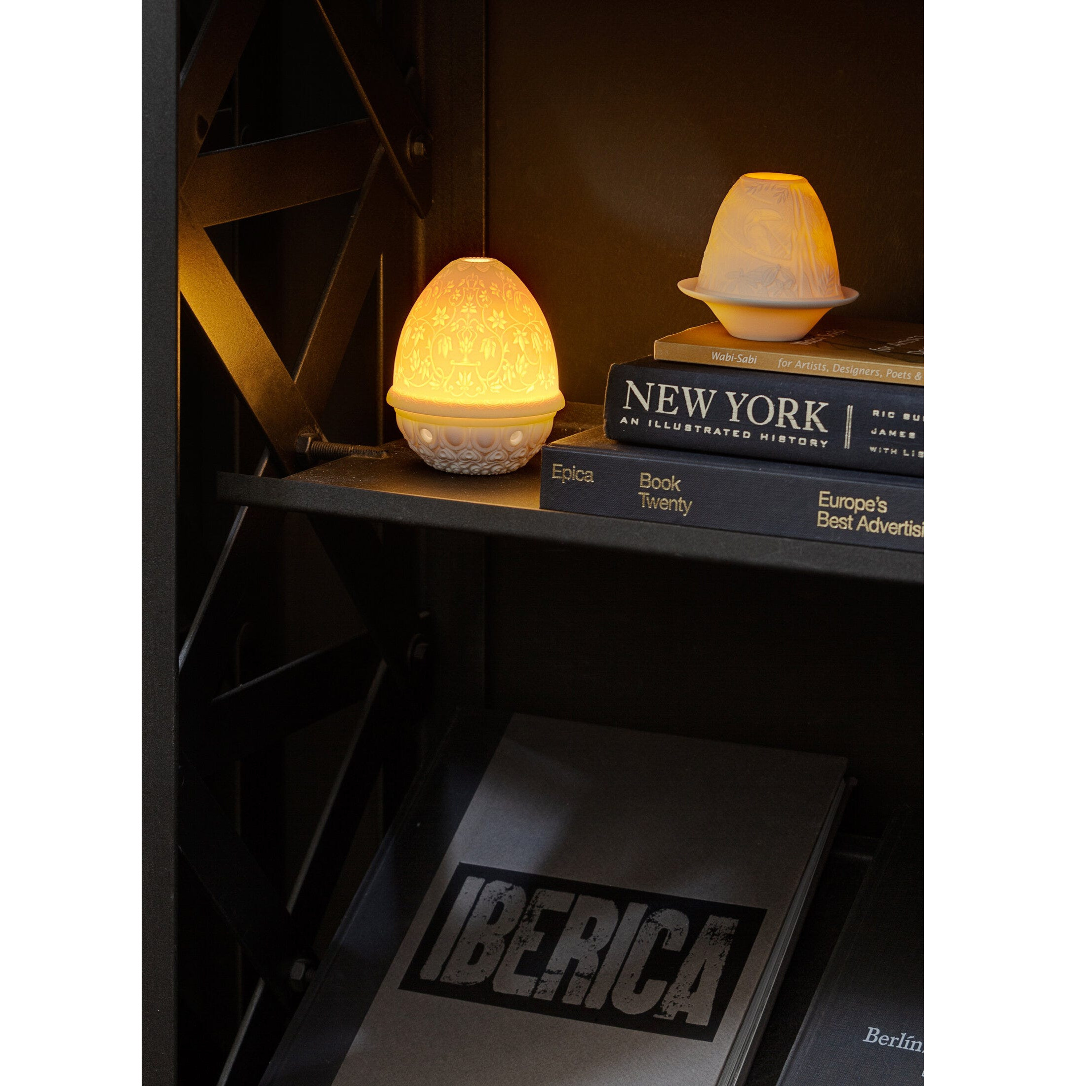 Papugi litofan z talerzem Papugi litofan z talerzem